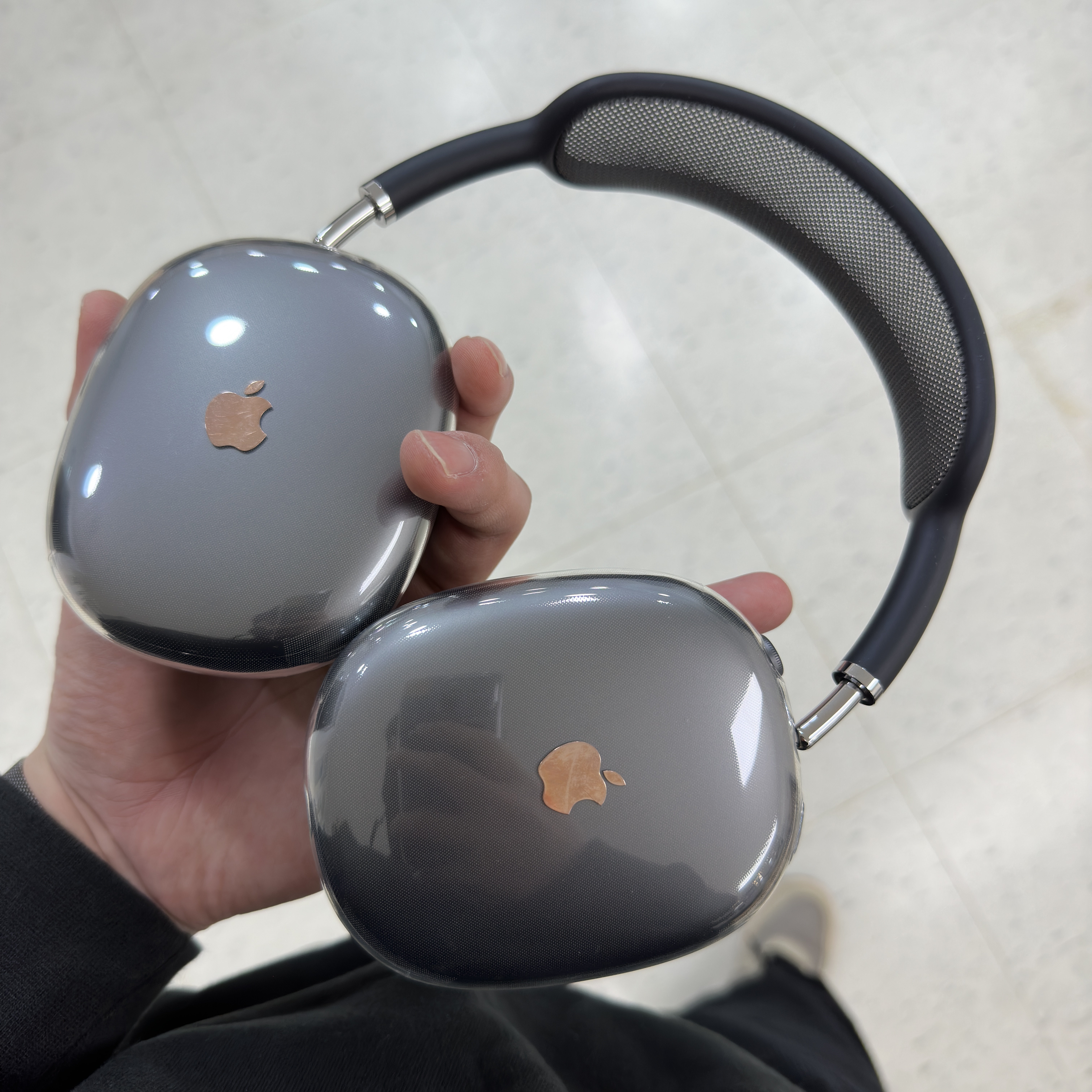 Apple AirPods Max Lightning Space Gray (Korean Ver.) 착용 스타일
