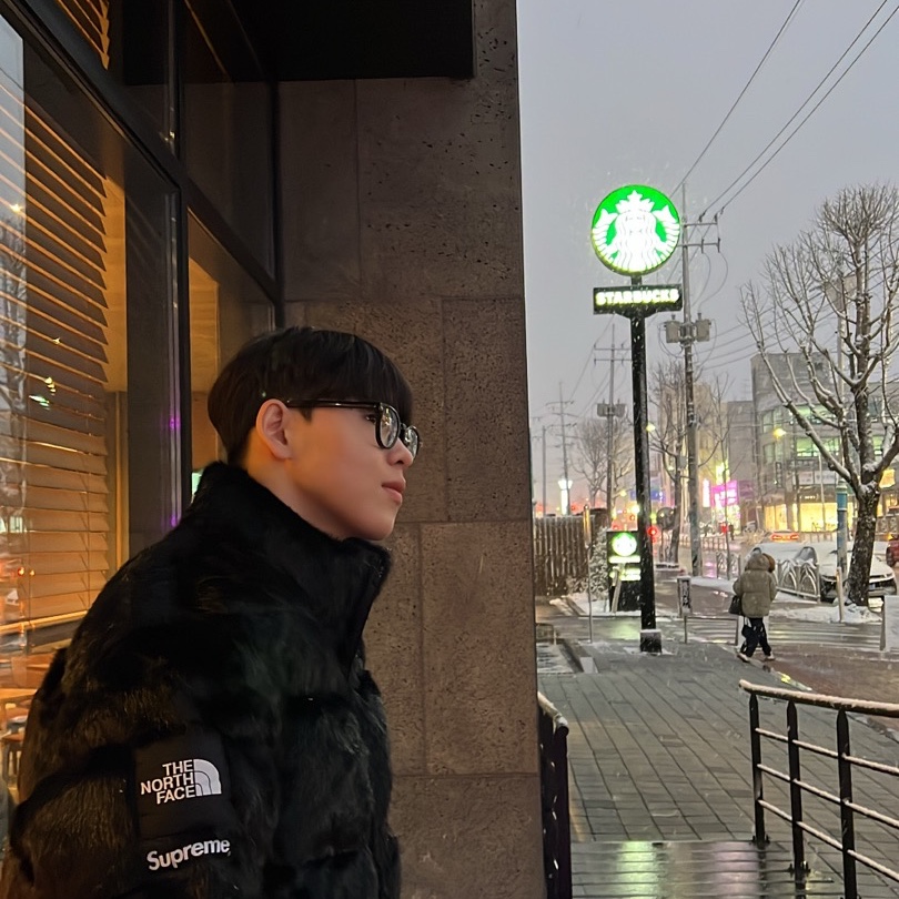 Supreme x The North Face Faux Fur Nuptse Jacket Black - 20FW 착용 스타일