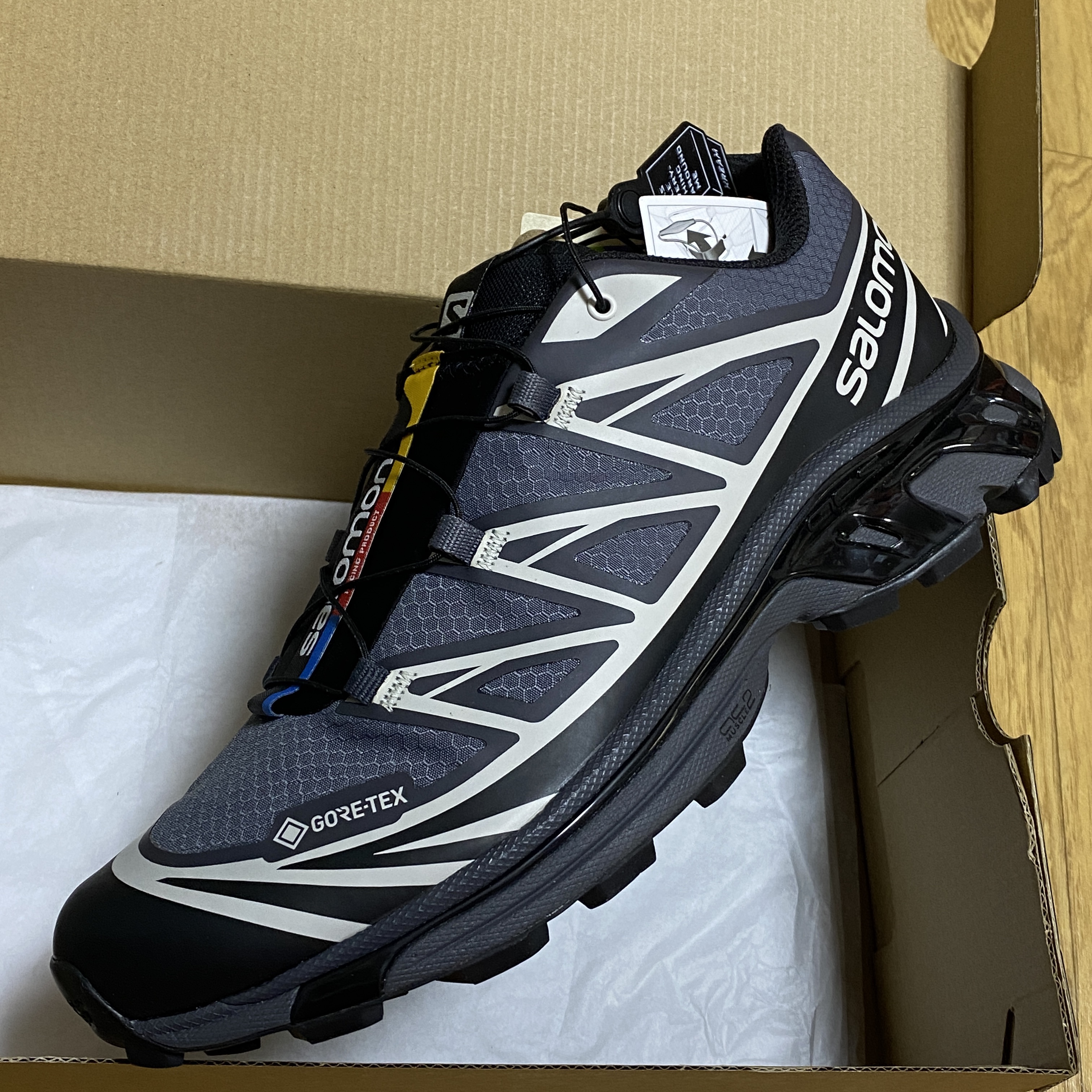 Salomon XT-6 Gore-Tex Black Ebony 착용 스타일
