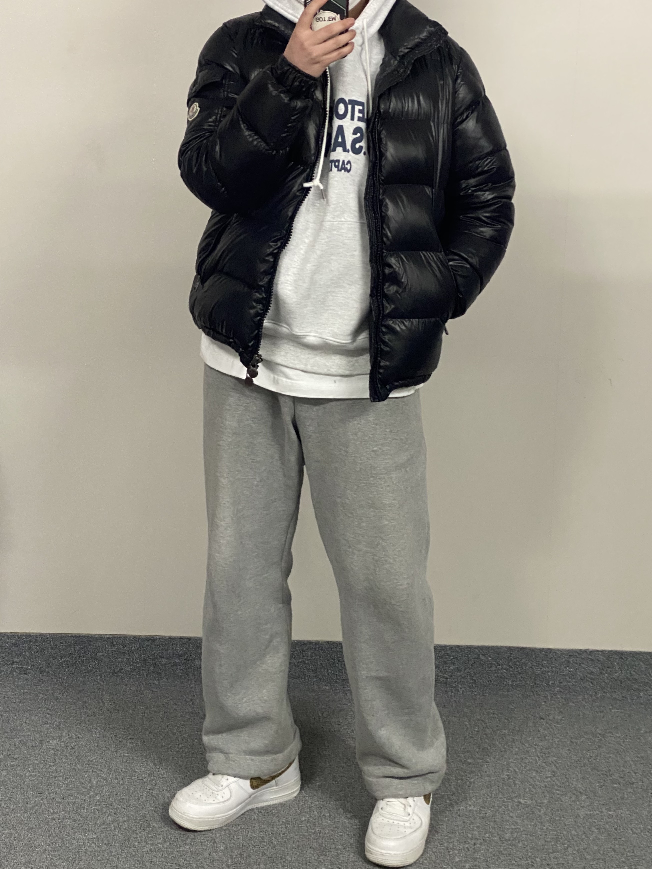 Moncler Maya Short Down Jacket Black - 22FW, Nike Air Force 1 Low Retro PRM QS Ivory Snake 2019 착용 스타일