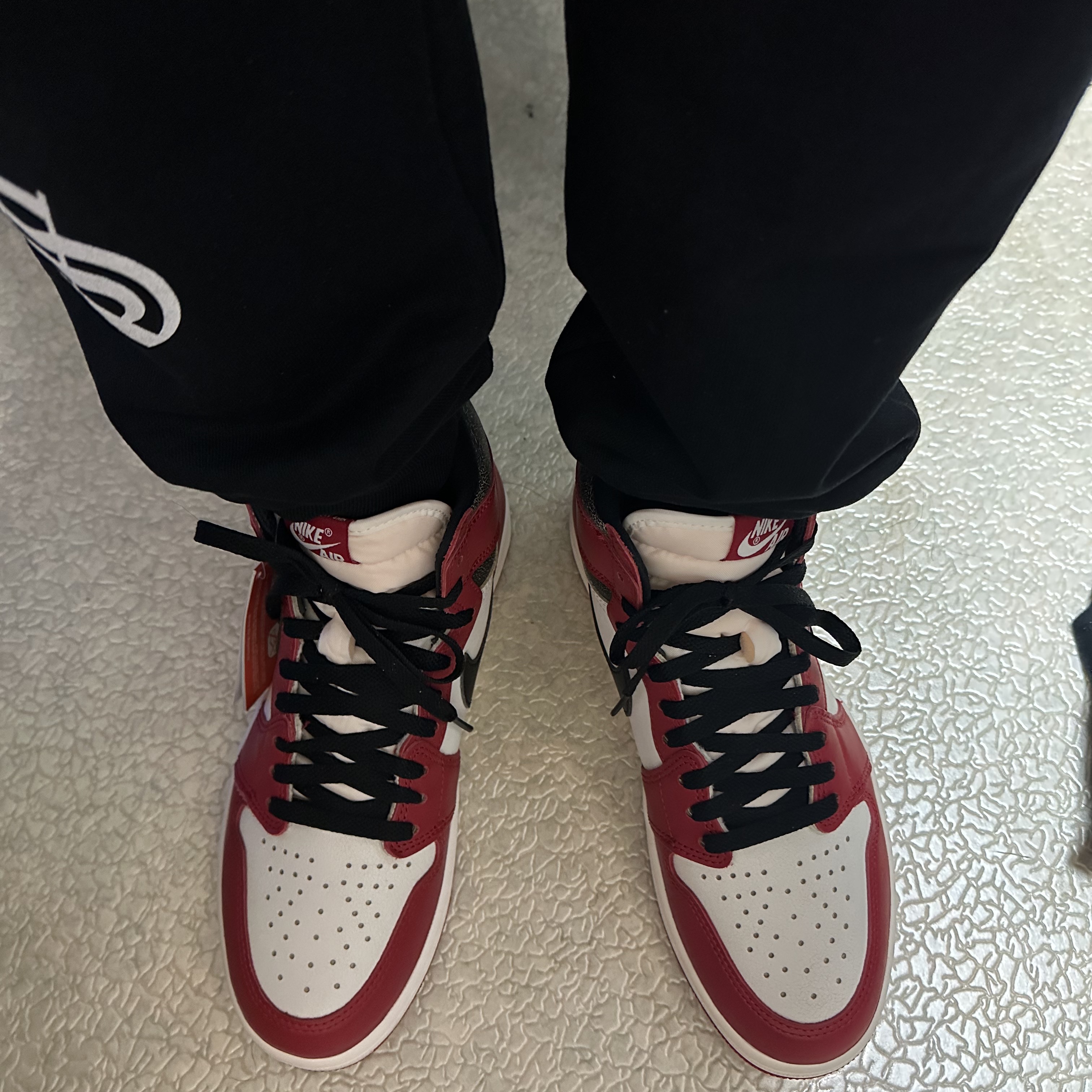 Jordan 1 Retro High OG Chicago 2022 착용 스타일 - 2
