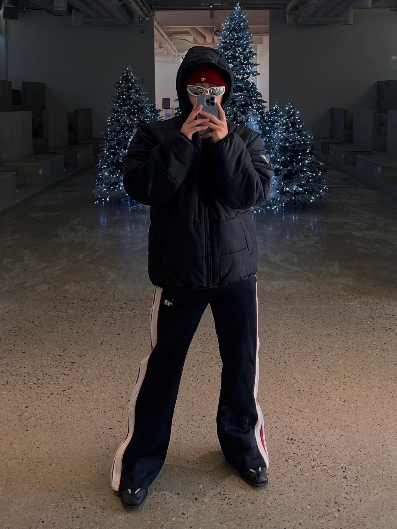 Diesel P-Zampock Sweatpants with Side Zip Black, Nike x Martine Rose Shox MR4 Black 착용 스타일 - 1