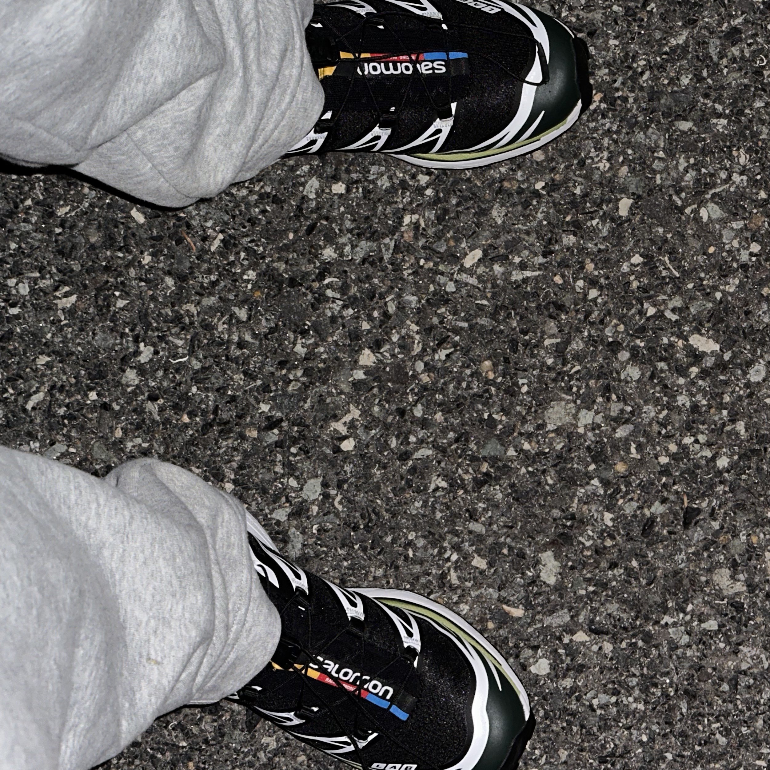 Salomon XT-6 Scarab Black 착용 스타일 - 3