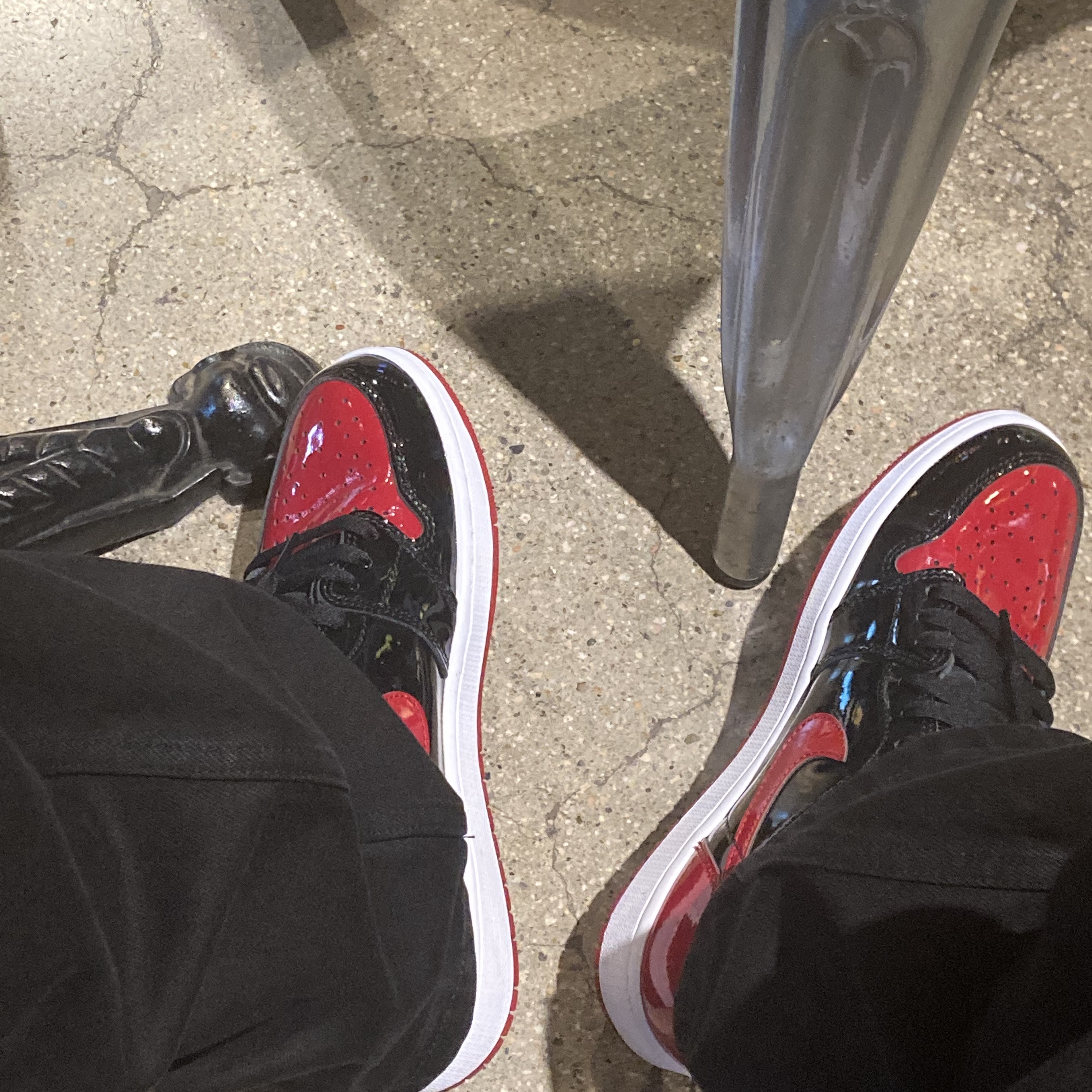 Jordan 1 Retro High OG Patent Bred 착용 스타일