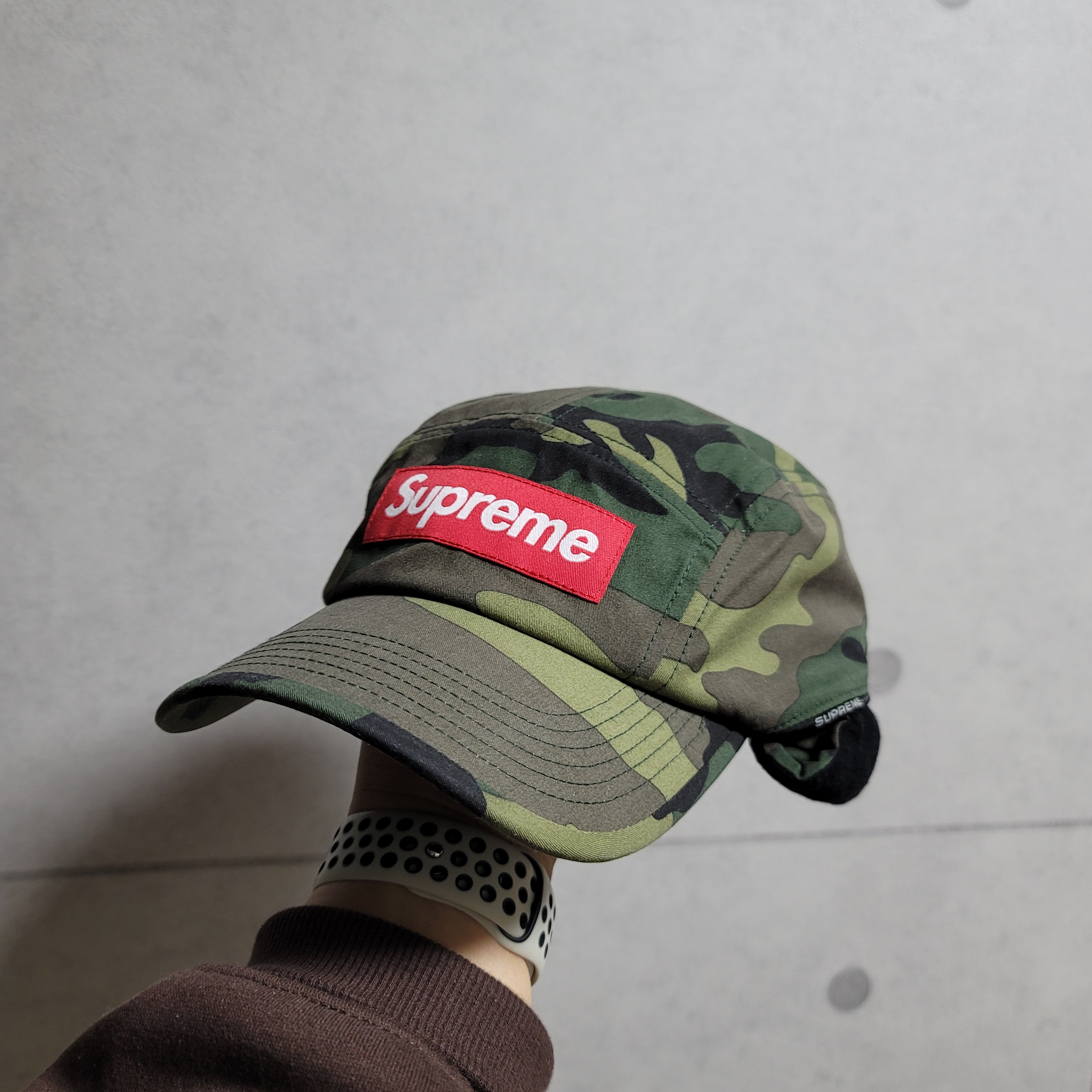 Supreme Packable Earflap Camp Cap Woodland Camo - 22FW 착용 스타일