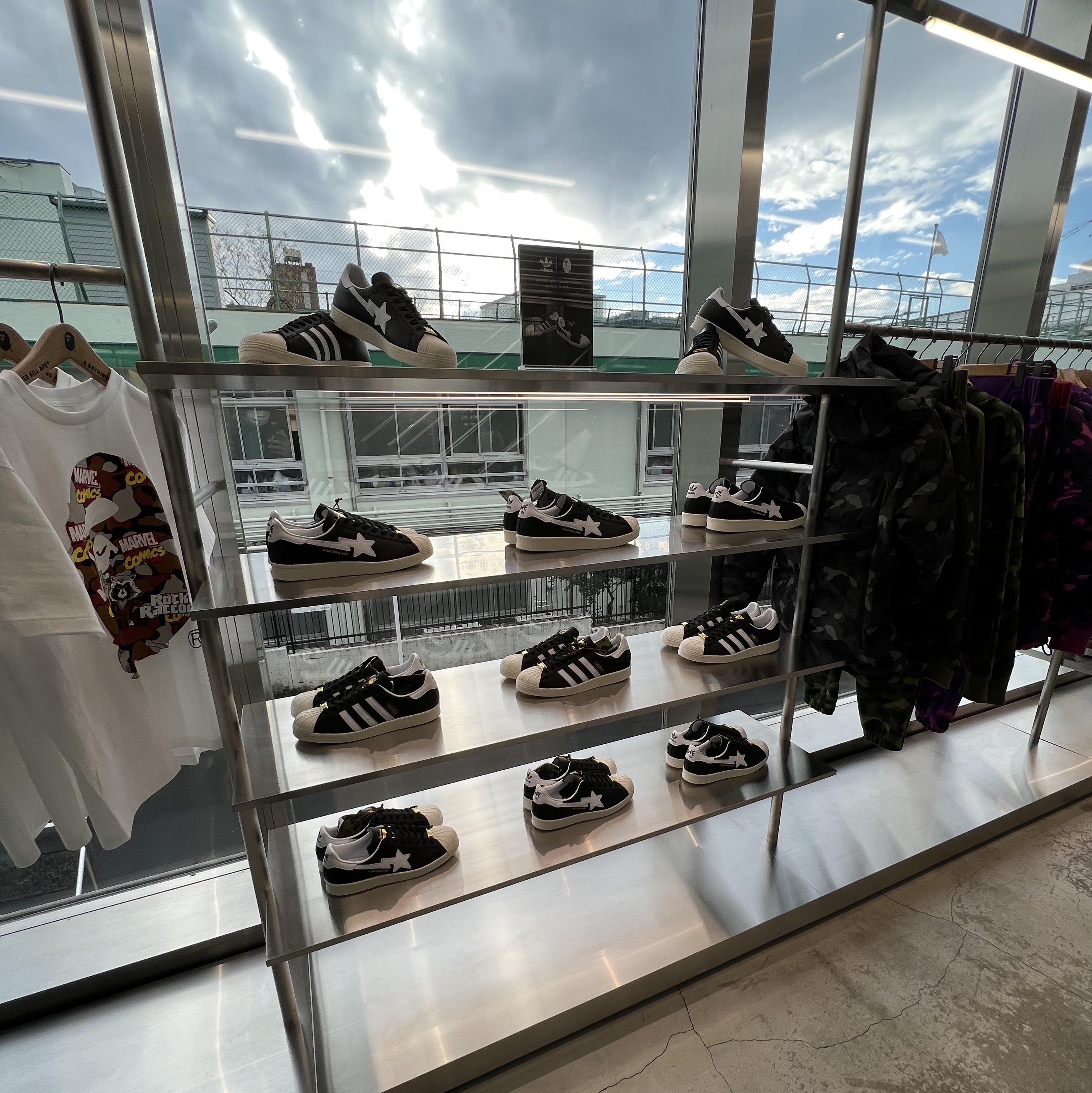 Adidas x BAPE Superstar 80s Core Black Off White 착용 스타일