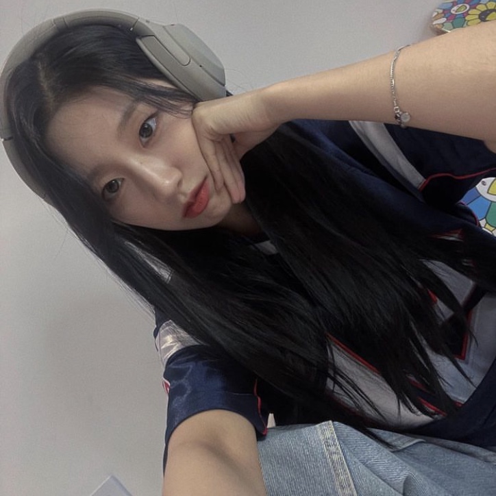 get shopping with me🛍️님의 스타일