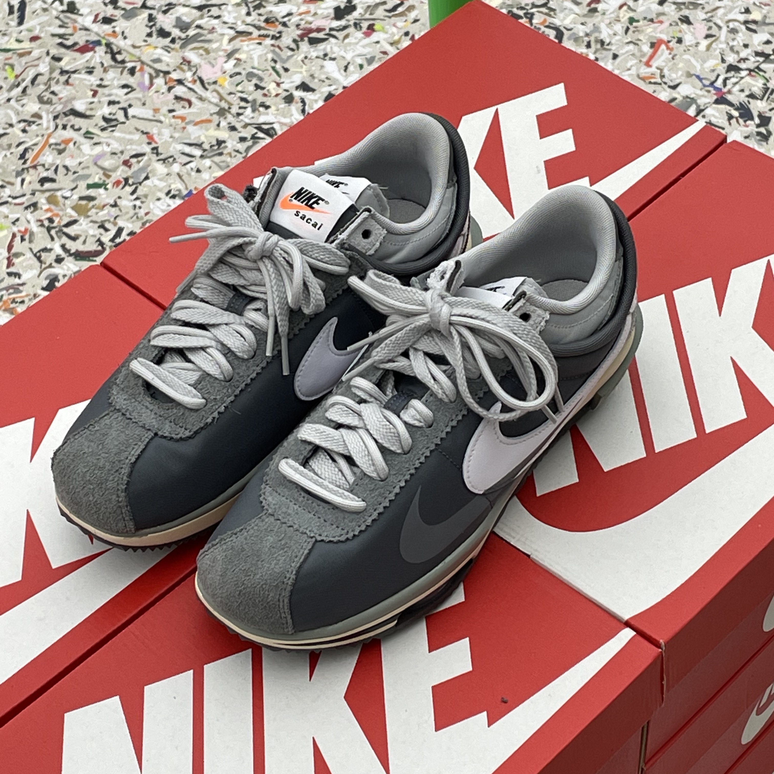 Nike x Sacai Zoom Cortez SP Iron Grey 착용 스타일 - 2