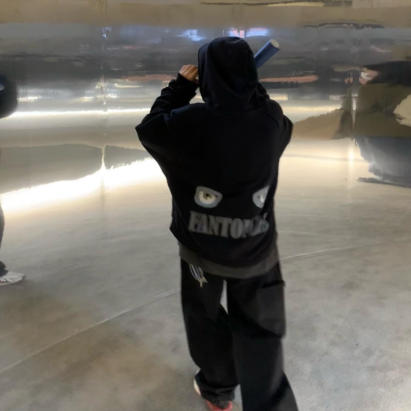Thisisneverthat x Grateful Dead Dancing Bears Beanie Black, Project G/R Mind Slaughter Vintage Washeed Hoodie Black 착용 스타일 - 4
