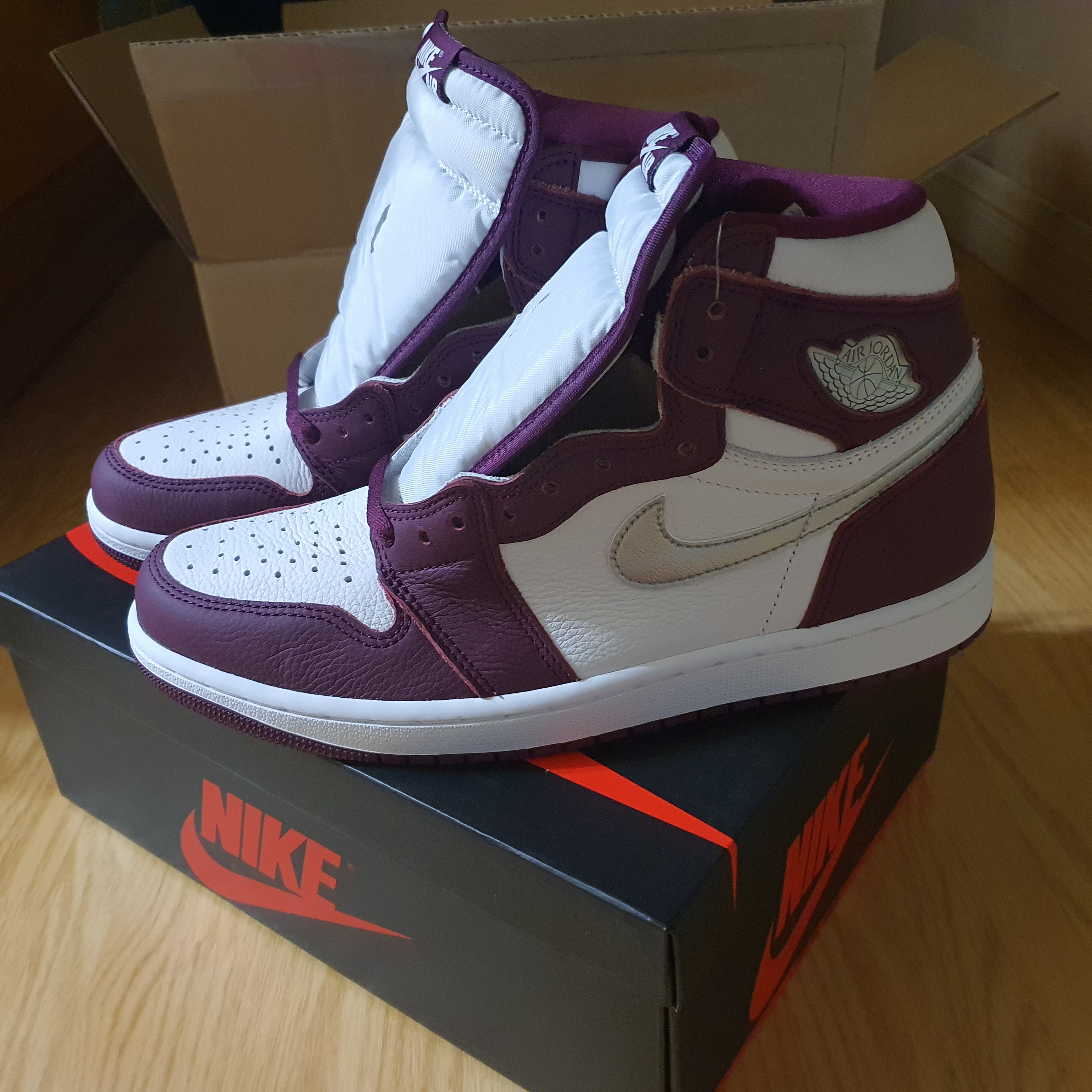 Jordan 1 Retro High OG Bordeaux 착용 스타일