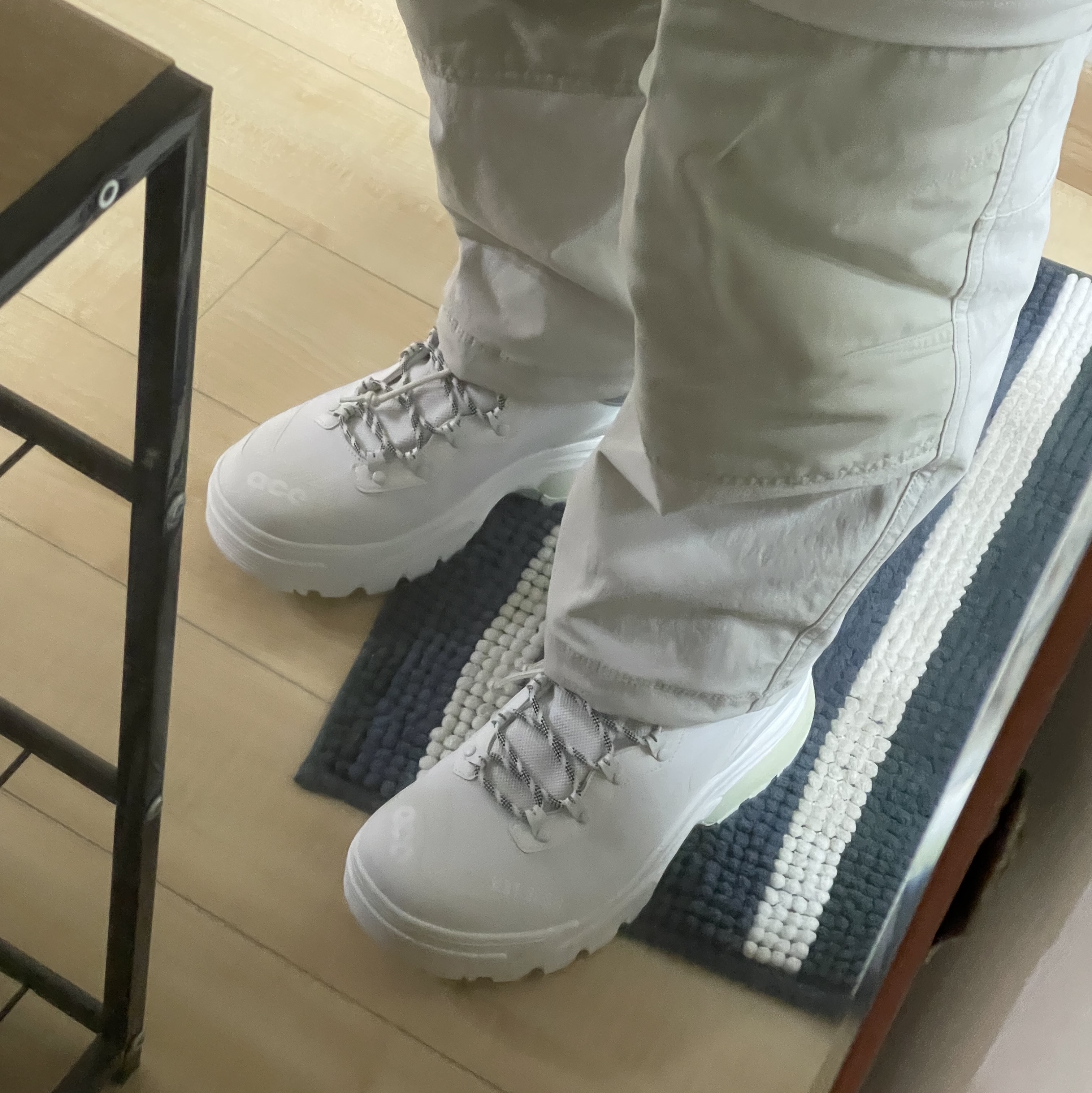 Nike ACG Air Zoom Gaiadome Gore-Tex Summit White 착용 스타일 - 4