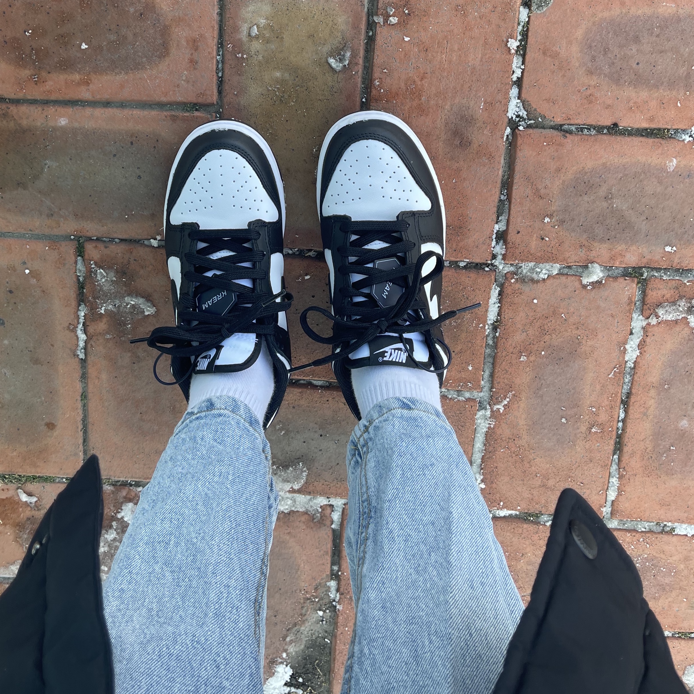 (W) Nike Dunk Low Black 착용 스타일