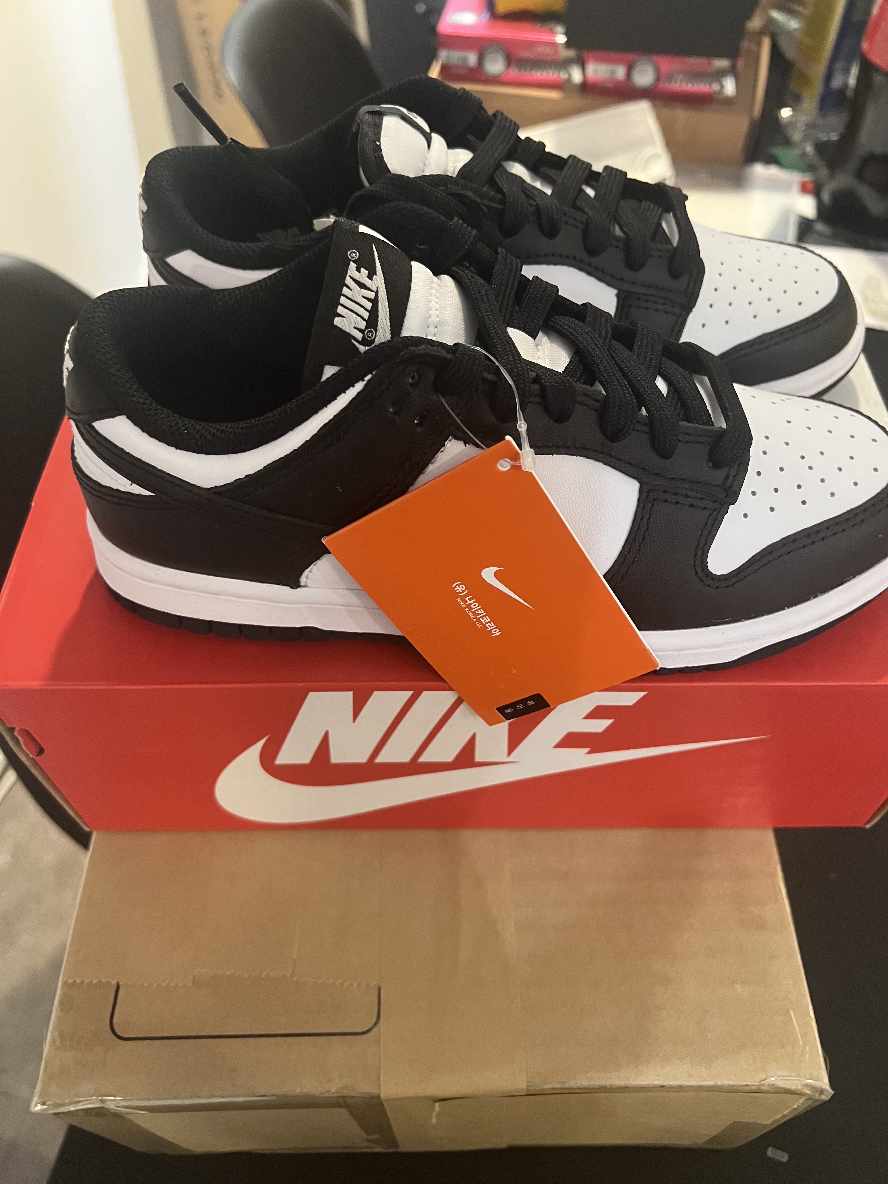 Nike Dunk Low Retro Black 착용 스타일 - 1