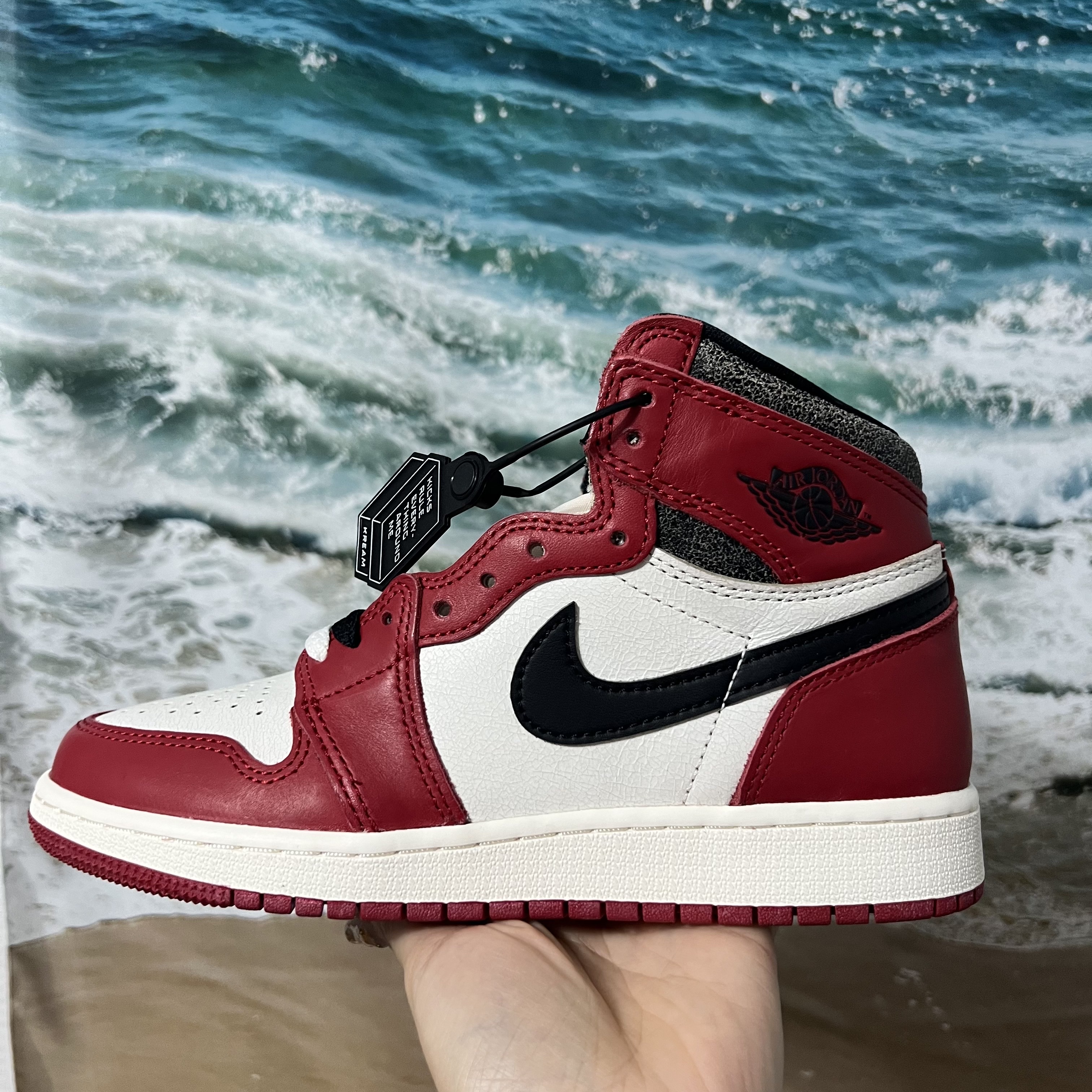 (GS) Jordan 1 Retro High OG Chicago 2022 착용 스타일 - 1