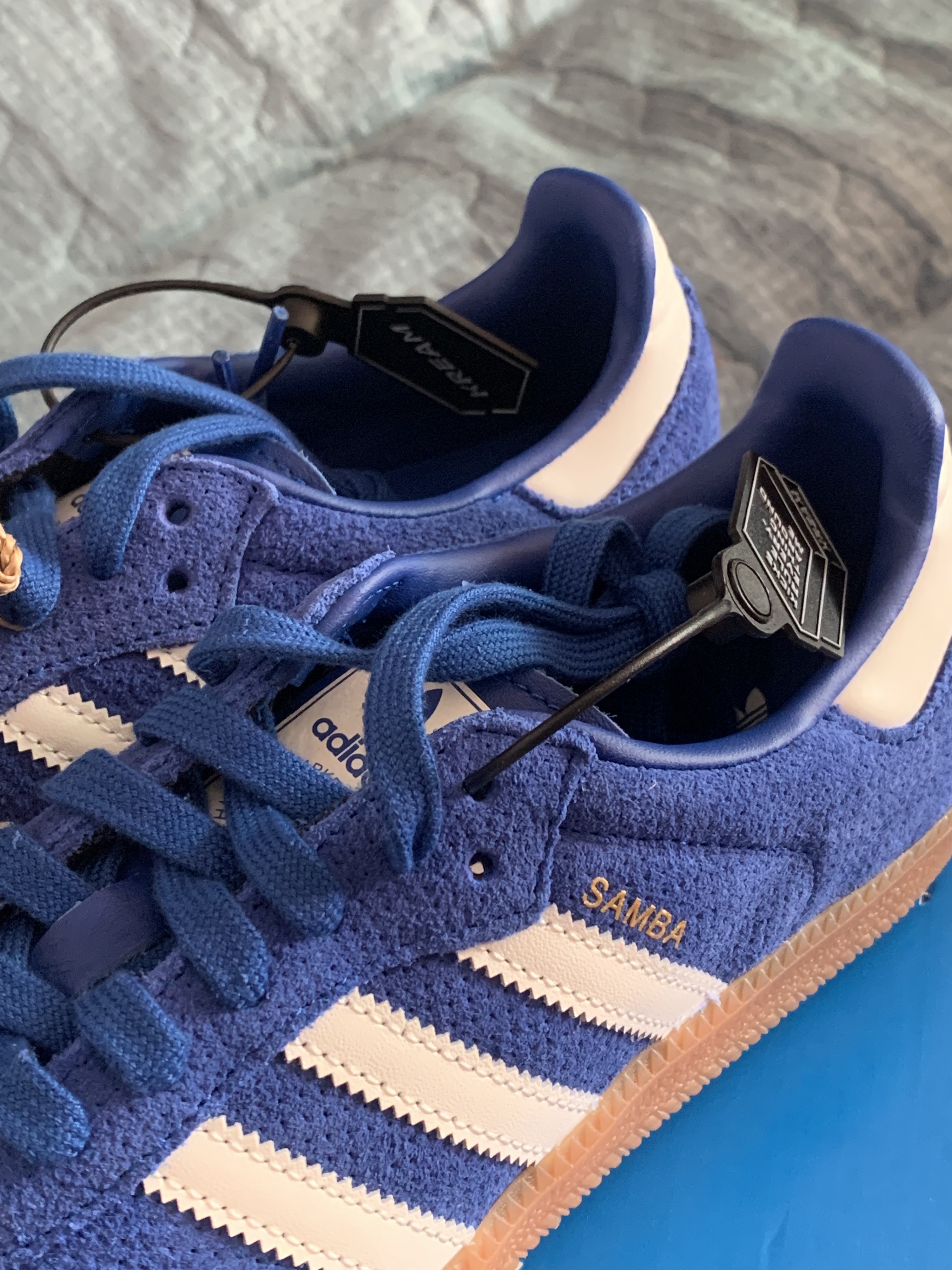 Adidas Samba OG Royal Blue 착용 스타일 - 1