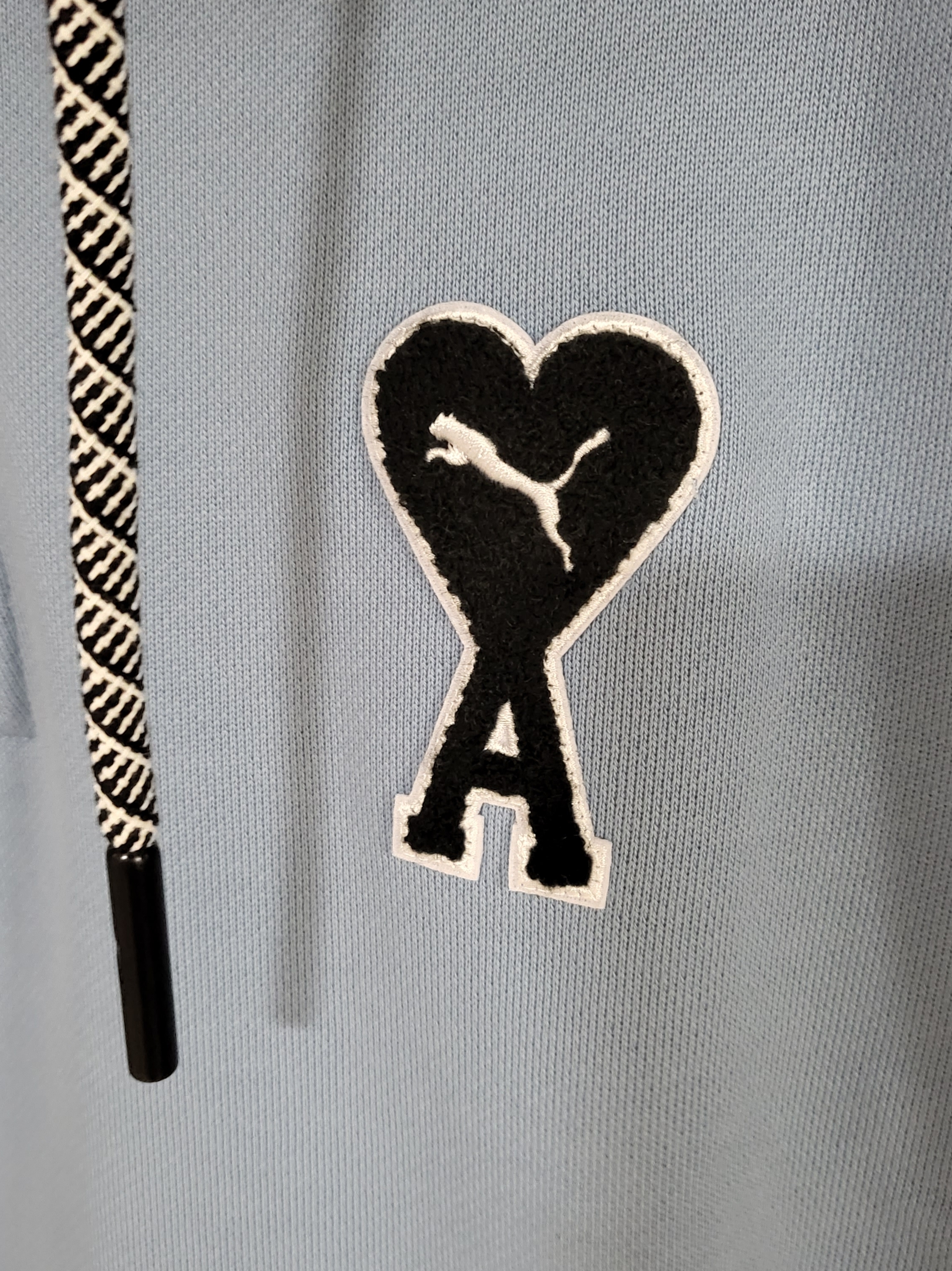 Puma x AMI Half-Zip Sweatshirt Faded Denim 착용 스타일 - 1