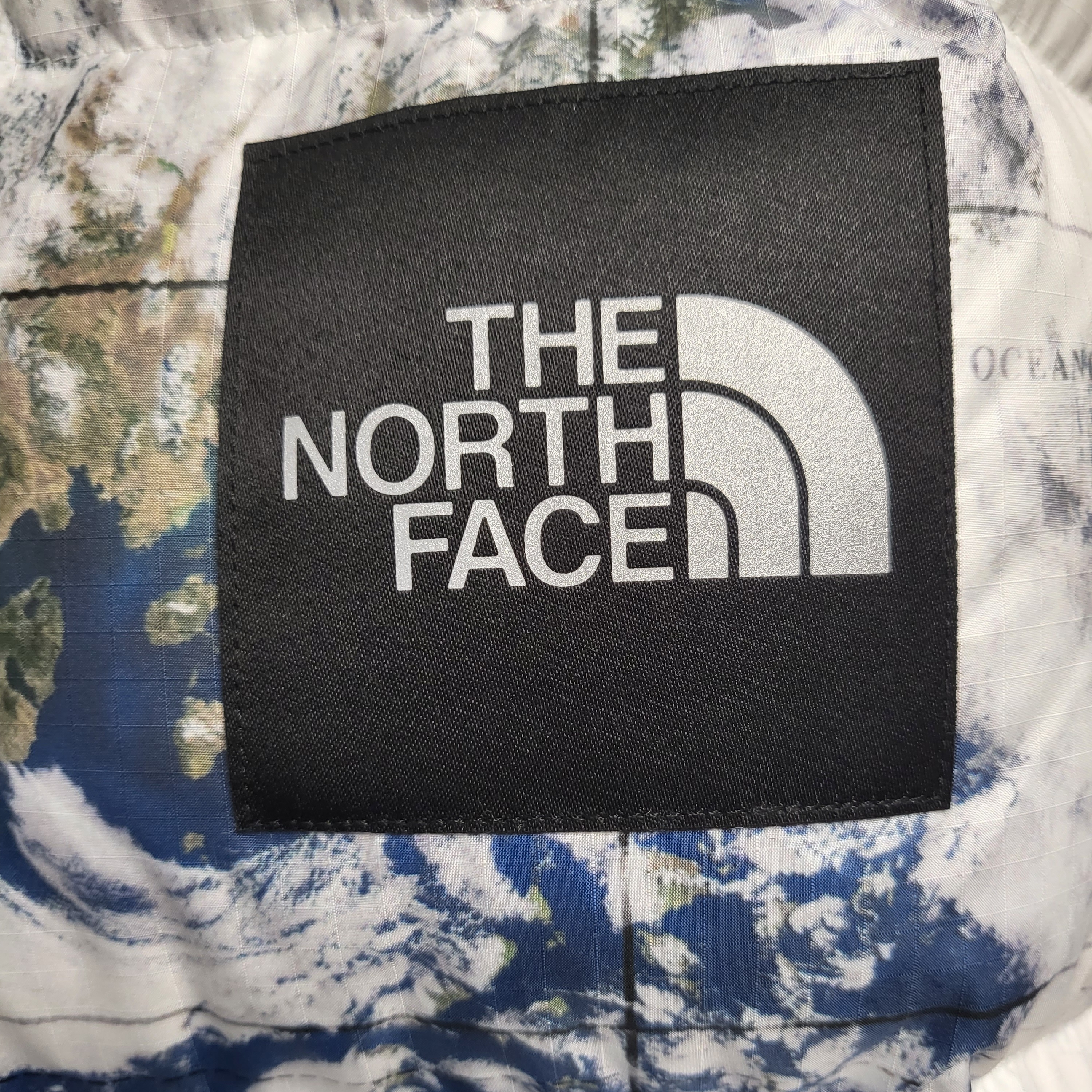 The North Face White Label Novelty Nuptse Down Jacket P White Sand, Converse Chuck 70 Hi Black 착용 스타일 - 3