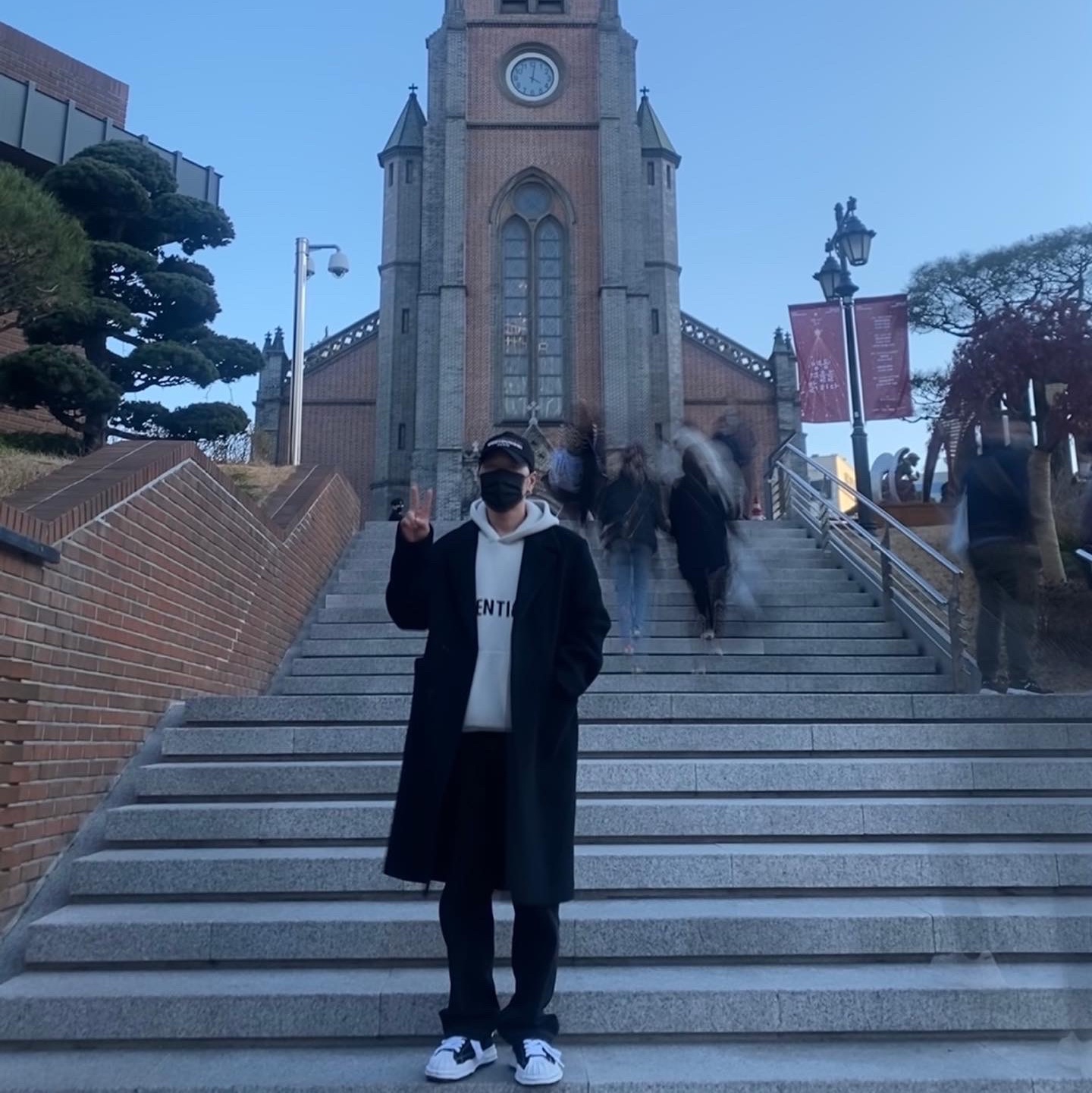 Maison Mihara Yasuhiro Blakey OG Sole Canvas Low-top Sneakers Black White, Essentials Knit Pullover Hoodie Oatmeal - 21SS 착용 스타일