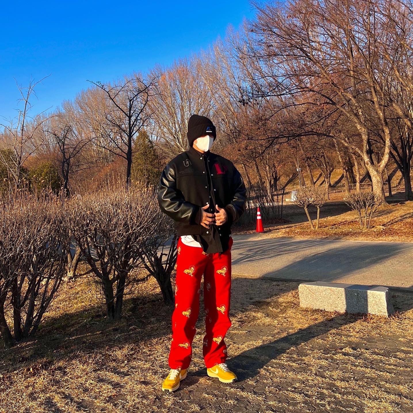 Undermycar Operation Chromite Kerberos Oversized Varsity Jacket Ox Blood - 22FW, Undermycar x Ohhyunseog Boltume.4 Hardware Multi Zip Oversized Shirt Turbo Black - 22FW 착용 스타일