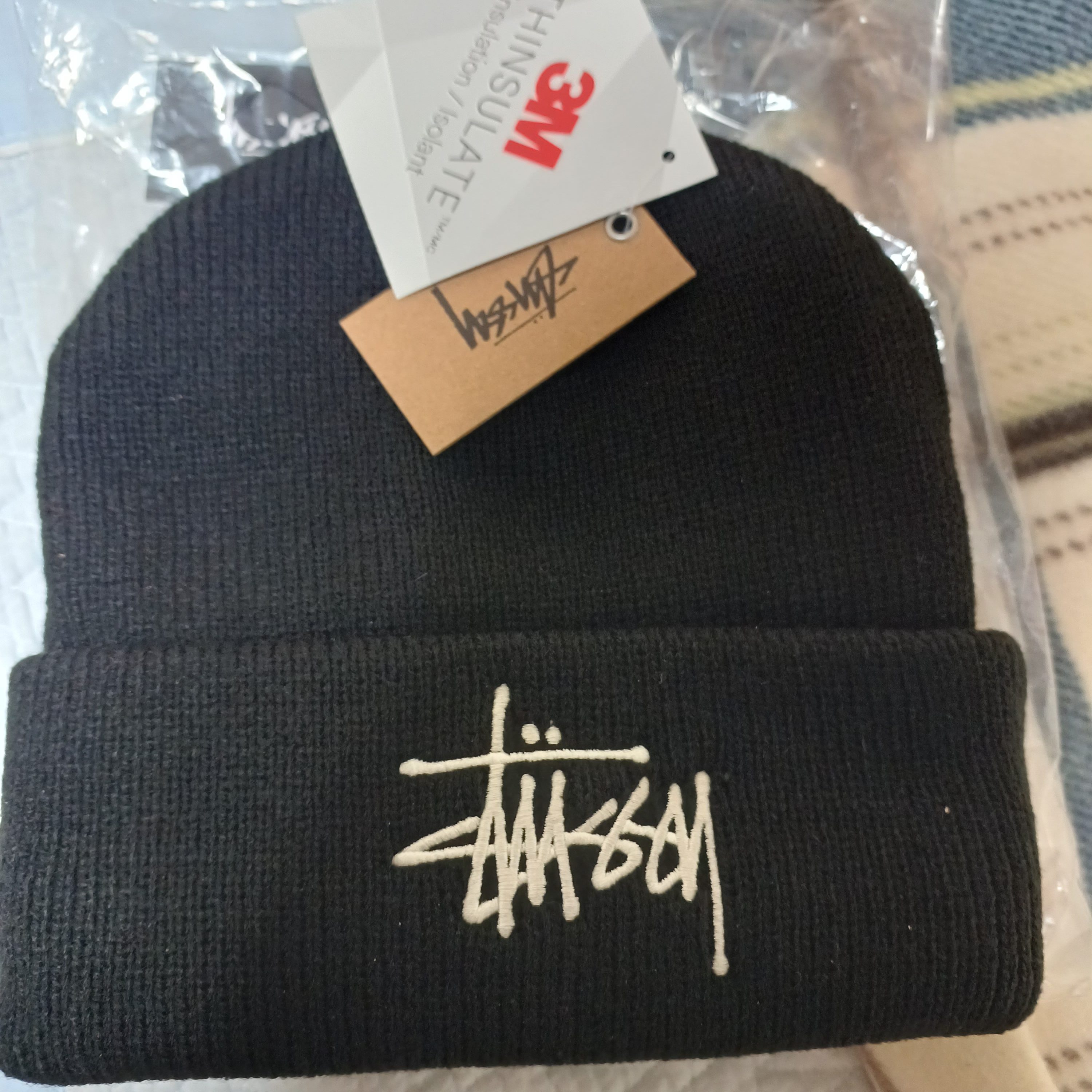 Stussy Big Basic Thinsulate Beanie Black, Stussy Stock Cuff Beanie Black 착용 스타일 - 2