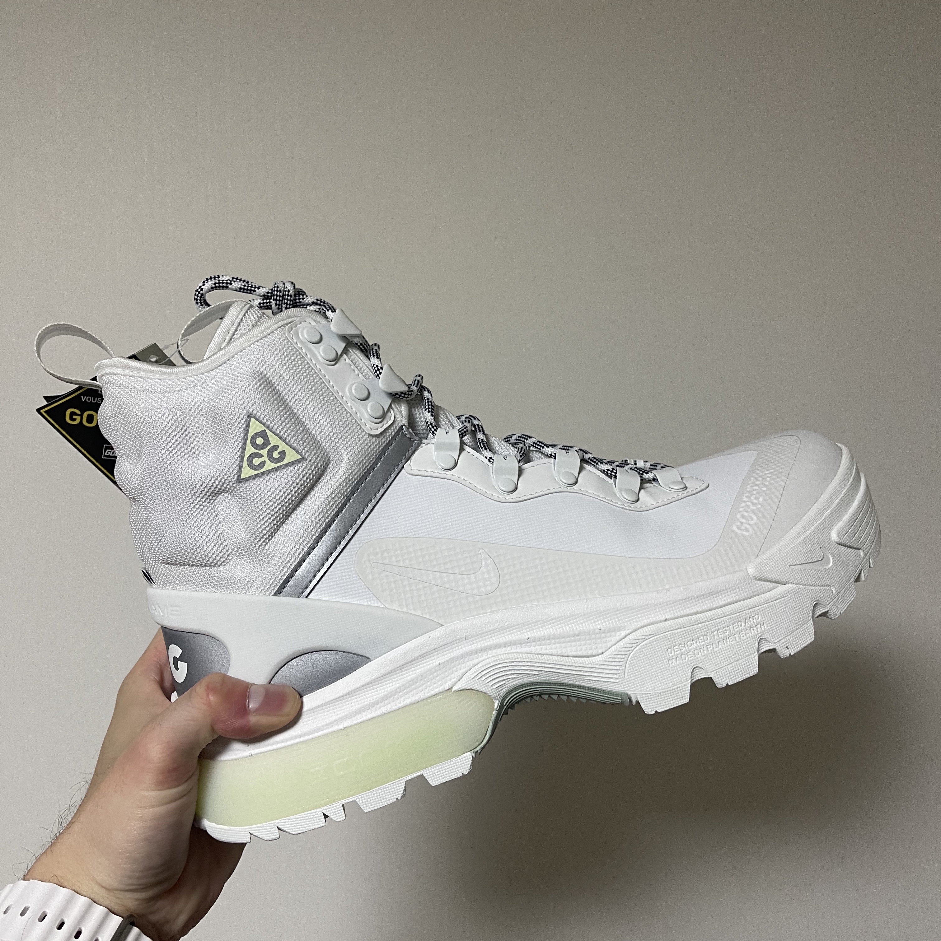 Nike ACG Air Zoom Gaiadome Gore-Tex Summit White 착용 스타일 - 1