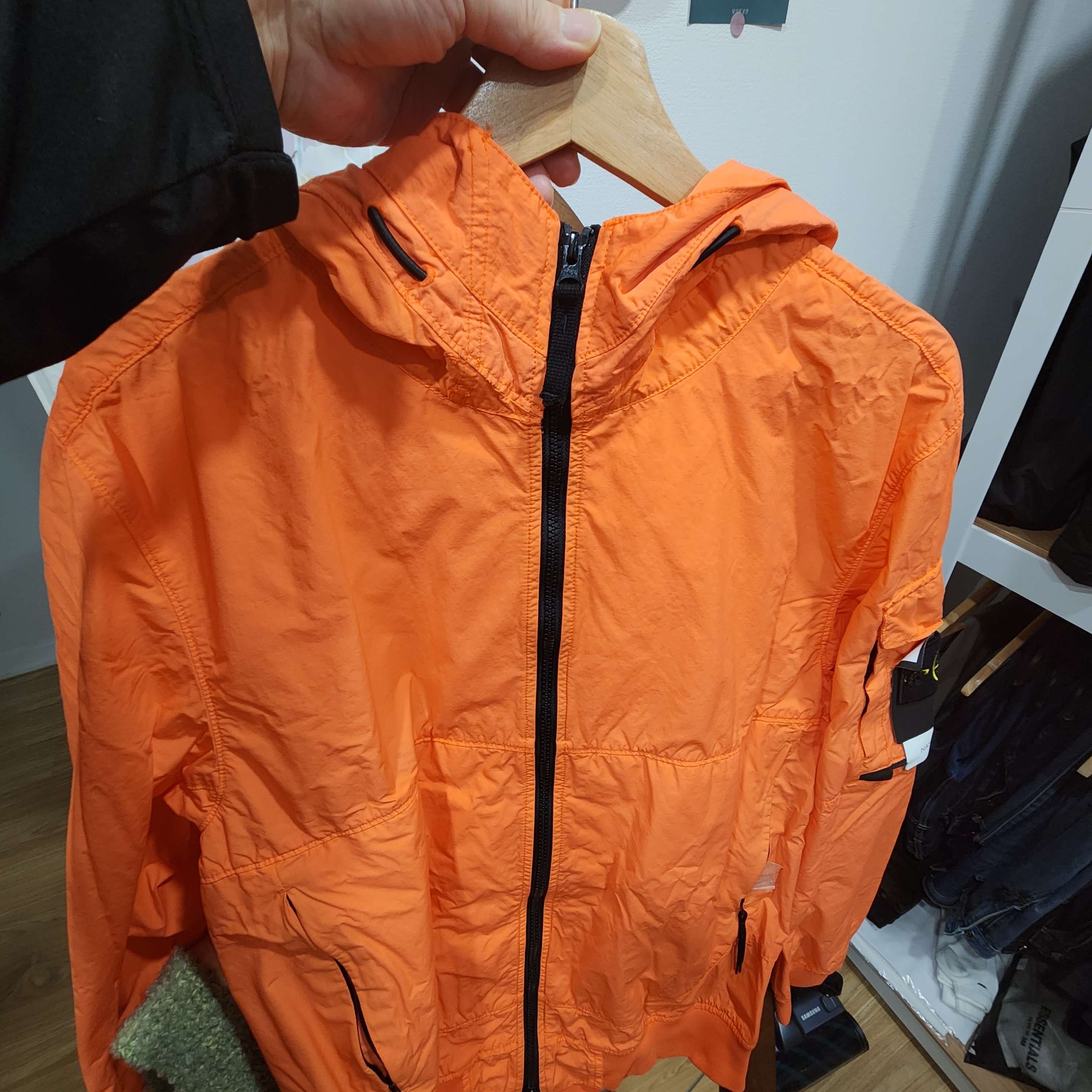 Stone Island 40632 Naslan Light Watro Hooded Blouson Orange - 22SS 착용 스타일