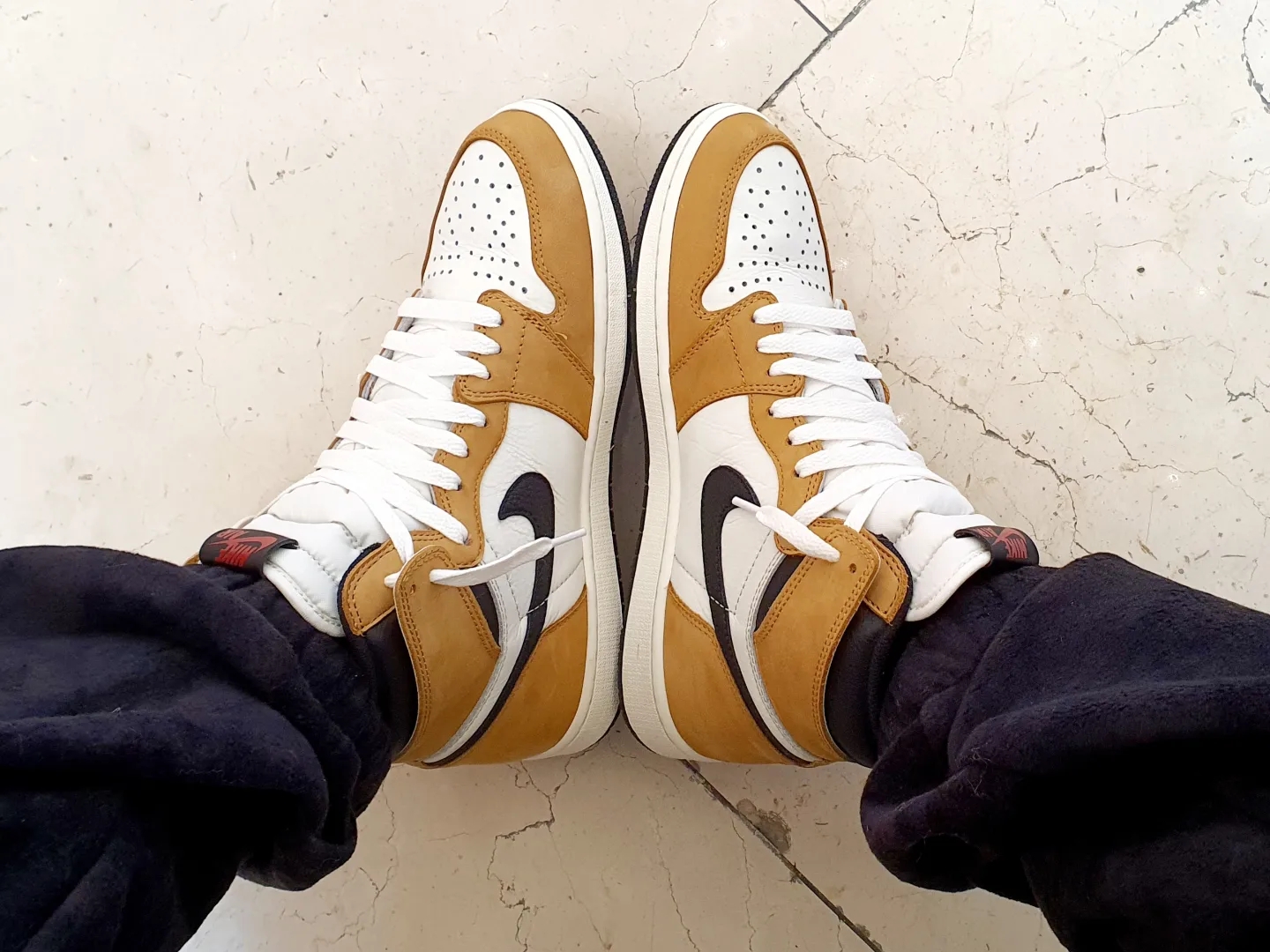 Jordan 1 Retro High Rookie of the Year 착용 스타일 - 1