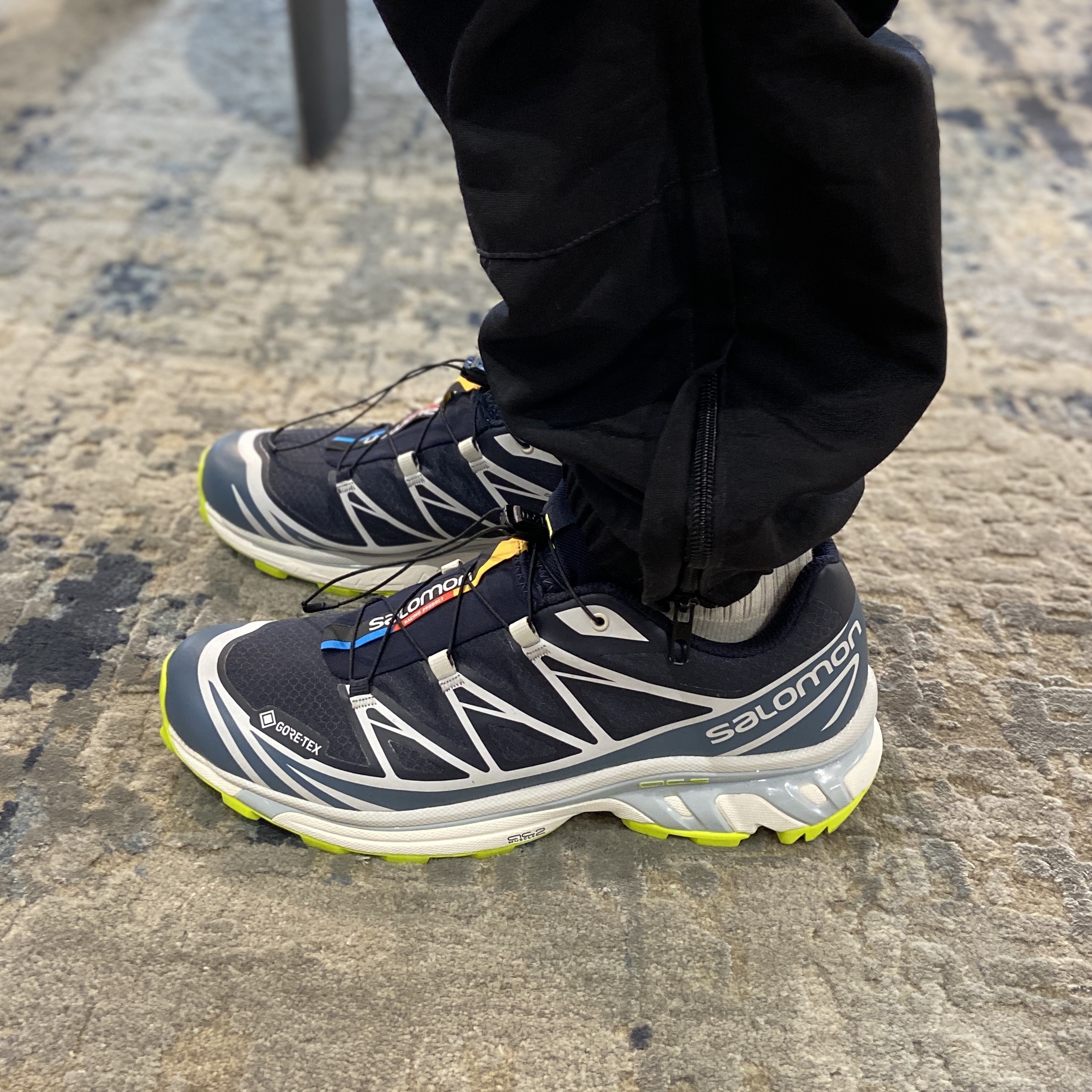 Salomon XT-6 Gore-Tex Night Sky 착용 스타일 - 1