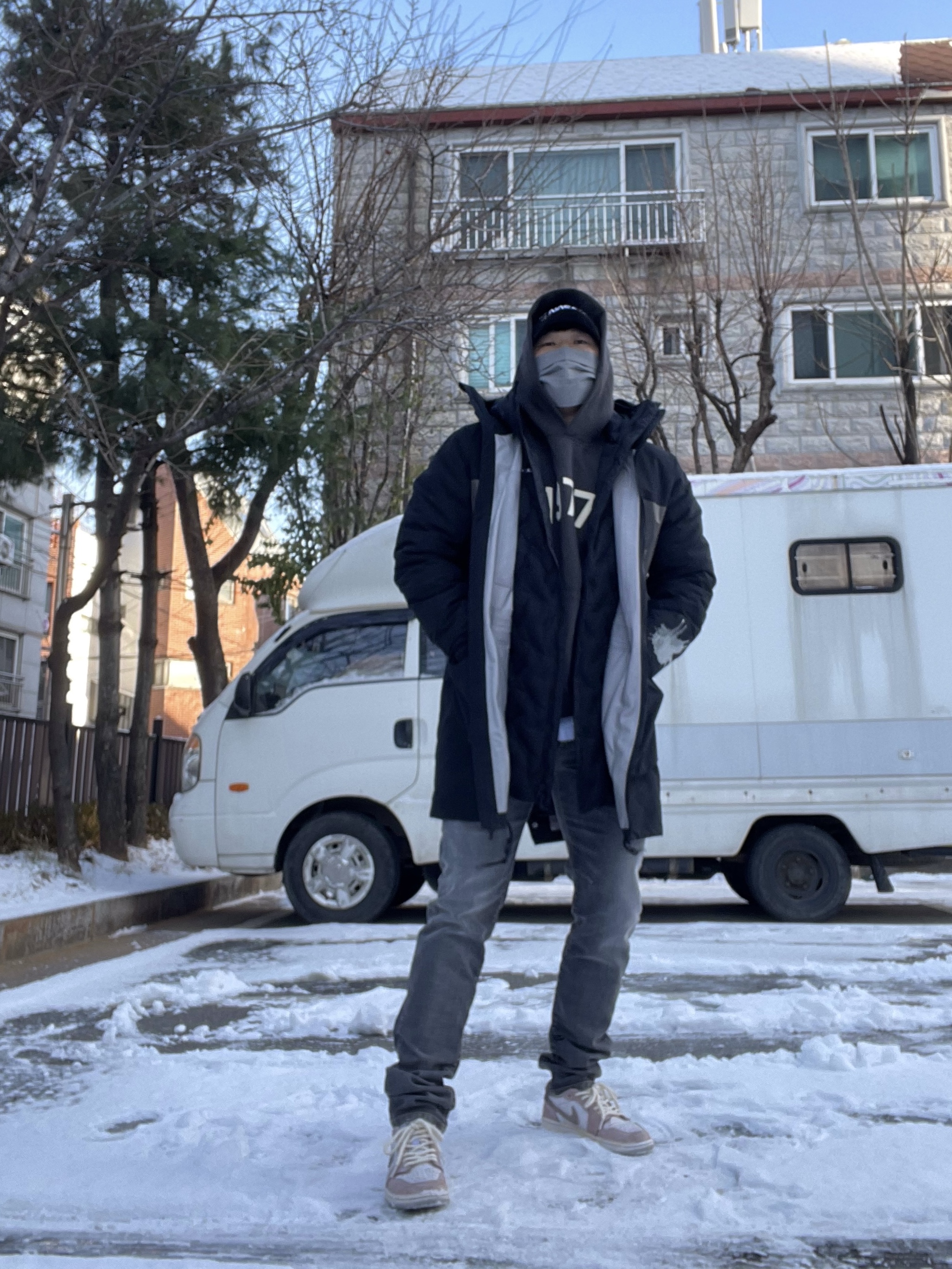 Essentials 1977 Hoodie Iron - 22SS, Nike x Undercover Fishtail Parka Black - US/EU 착용 스타일 - 3