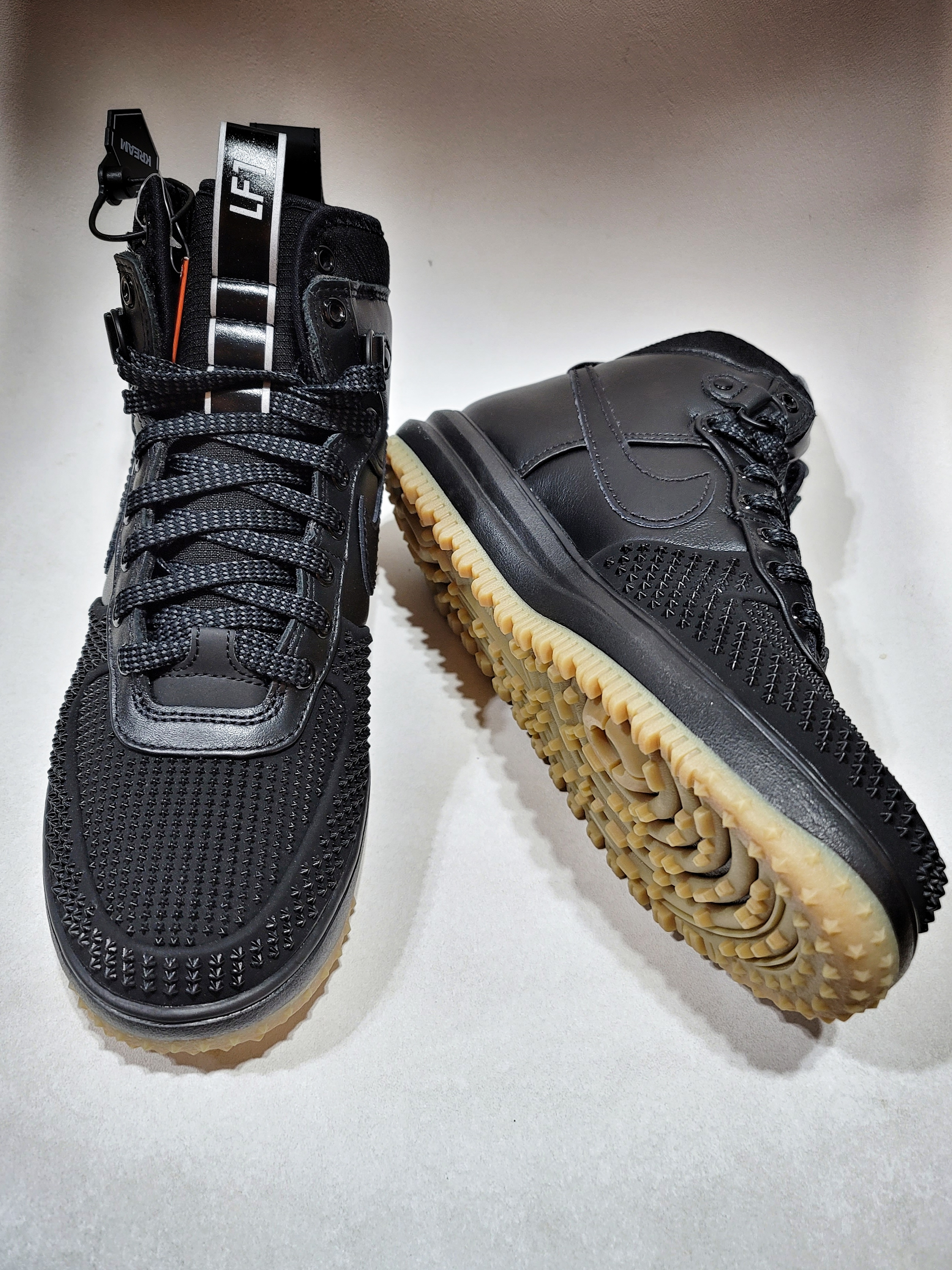 Nike Lunar Force 1 Duckboot Black Gum 착용 스타일