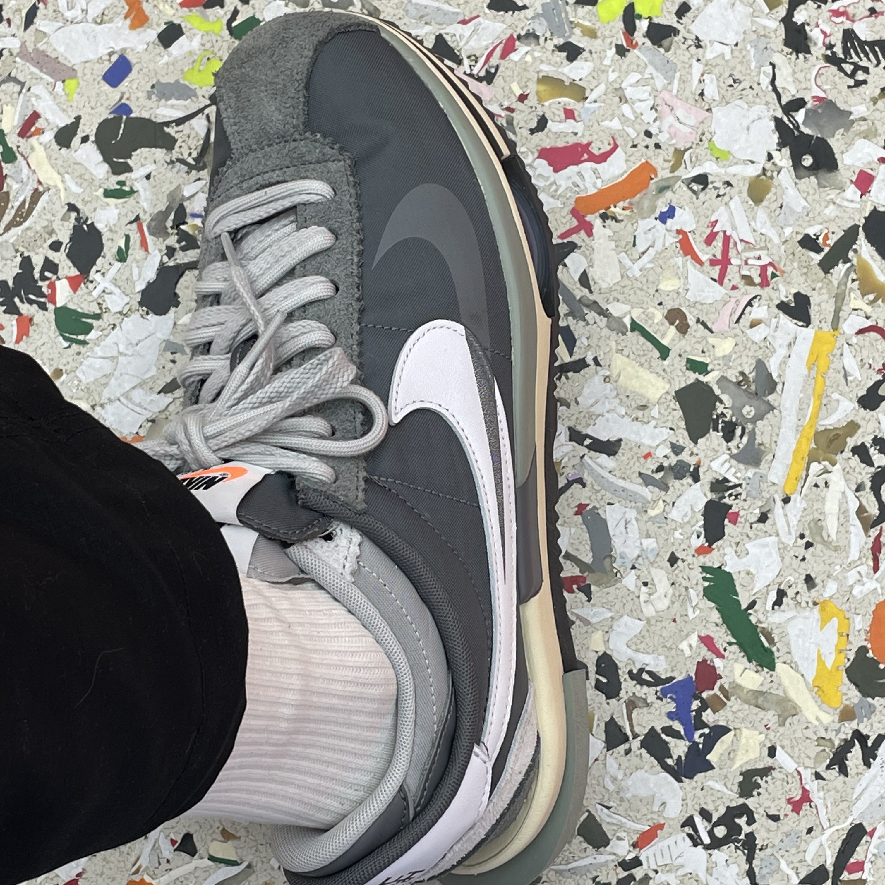 Nike x Sacai Zoom Cortez SP Iron Grey 착용 스타일 - 1