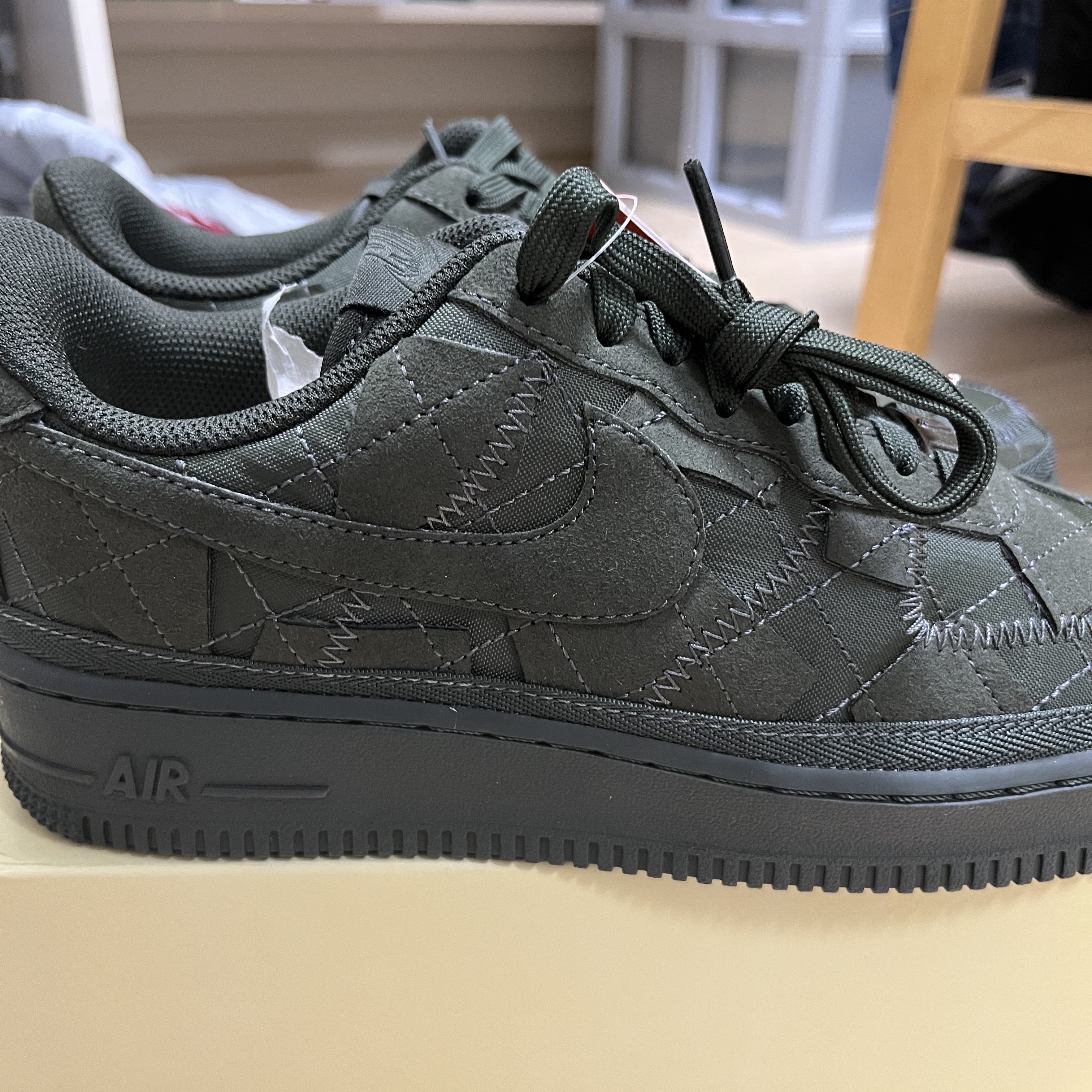 Nike x Billie Eilish Air Force 1 Low '07 SP Sequoia 착용 스타일 - 5