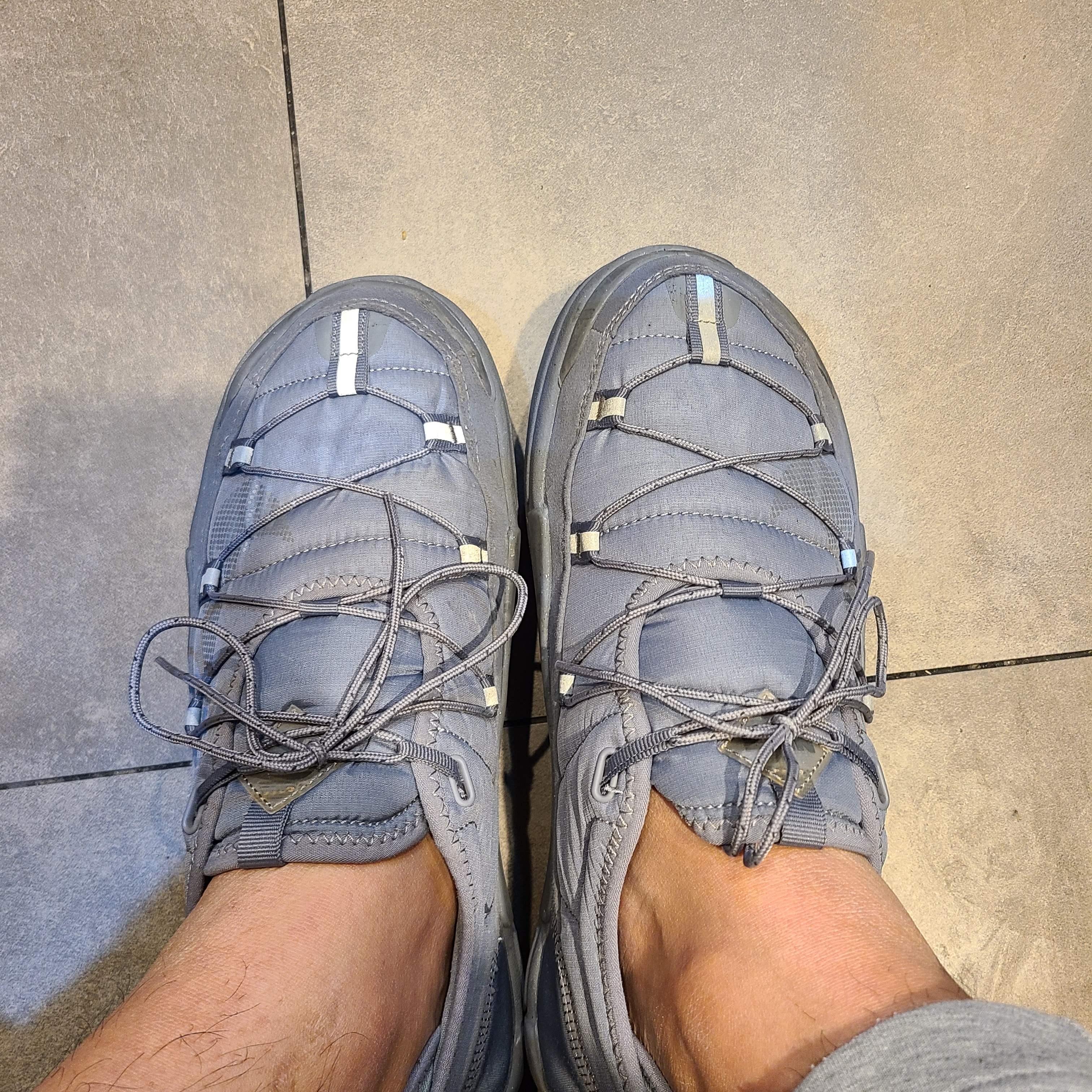Nike Offline Pack Cool Grey 착용 스타일