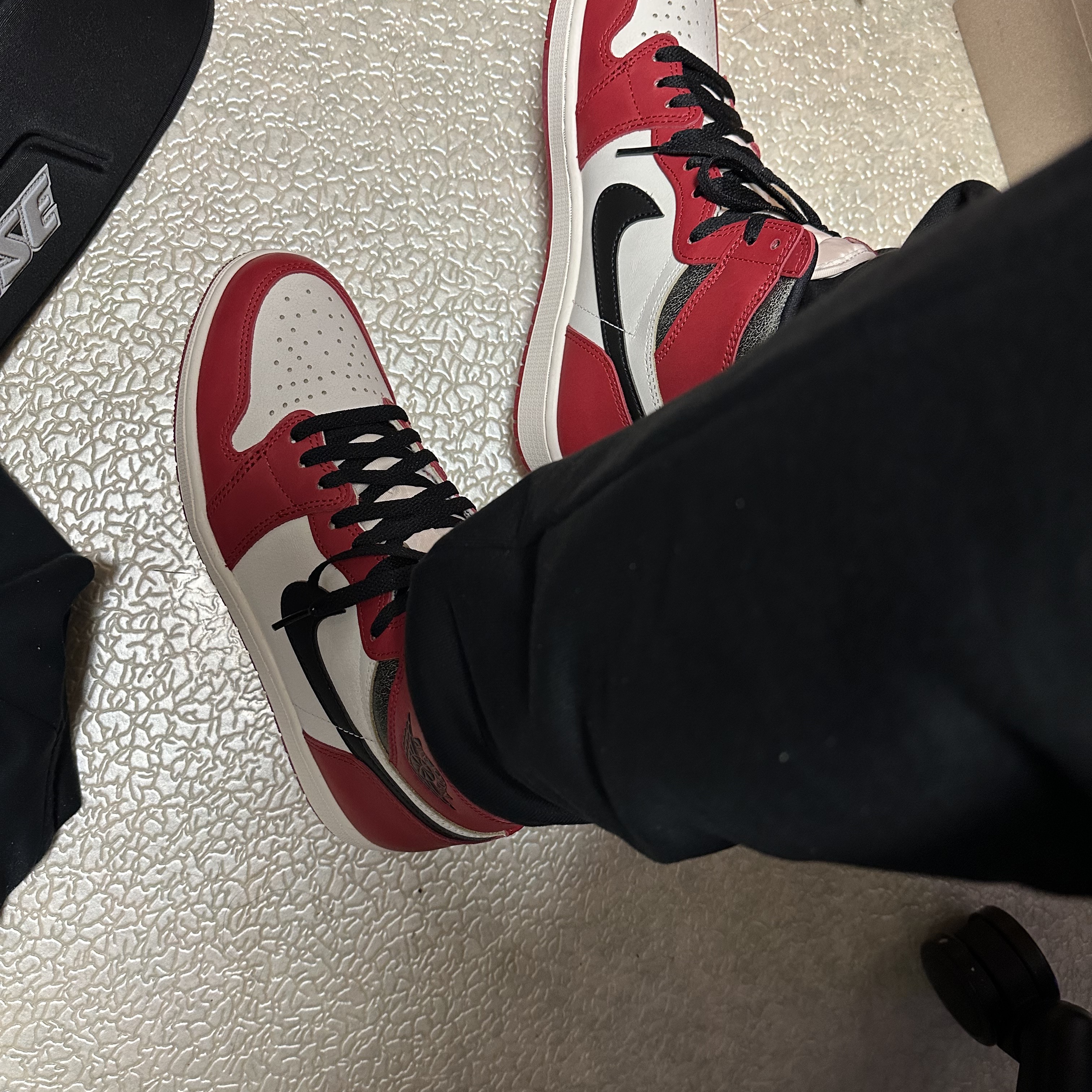 Jordan 1 Retro High OG Chicago 2022 착용 스타일 - 1