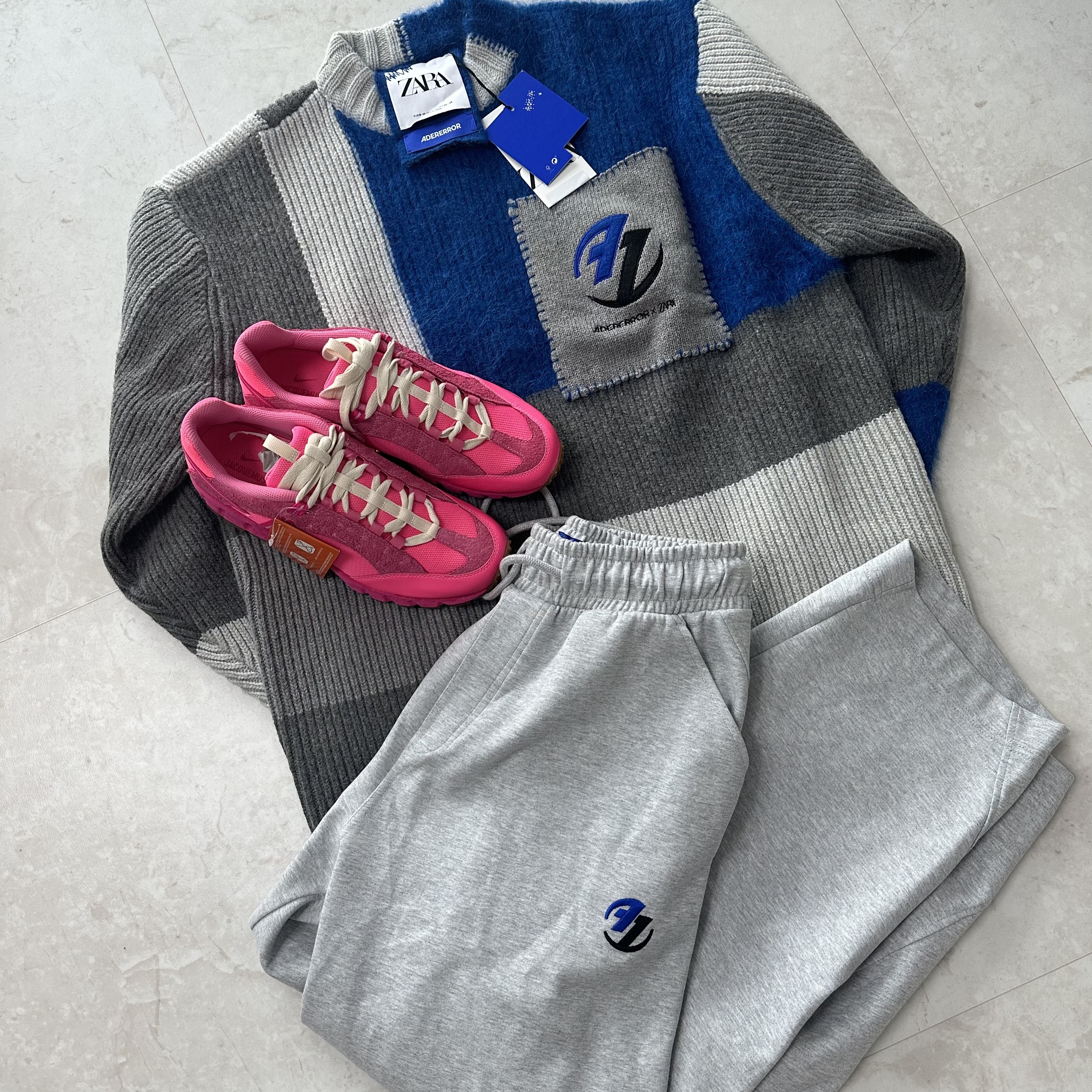 Zara x Ader Error Patchwork Oversize Knit Sweater Multicolor, Zara x Ader Error Jogger Pants Grey 착용 스타일