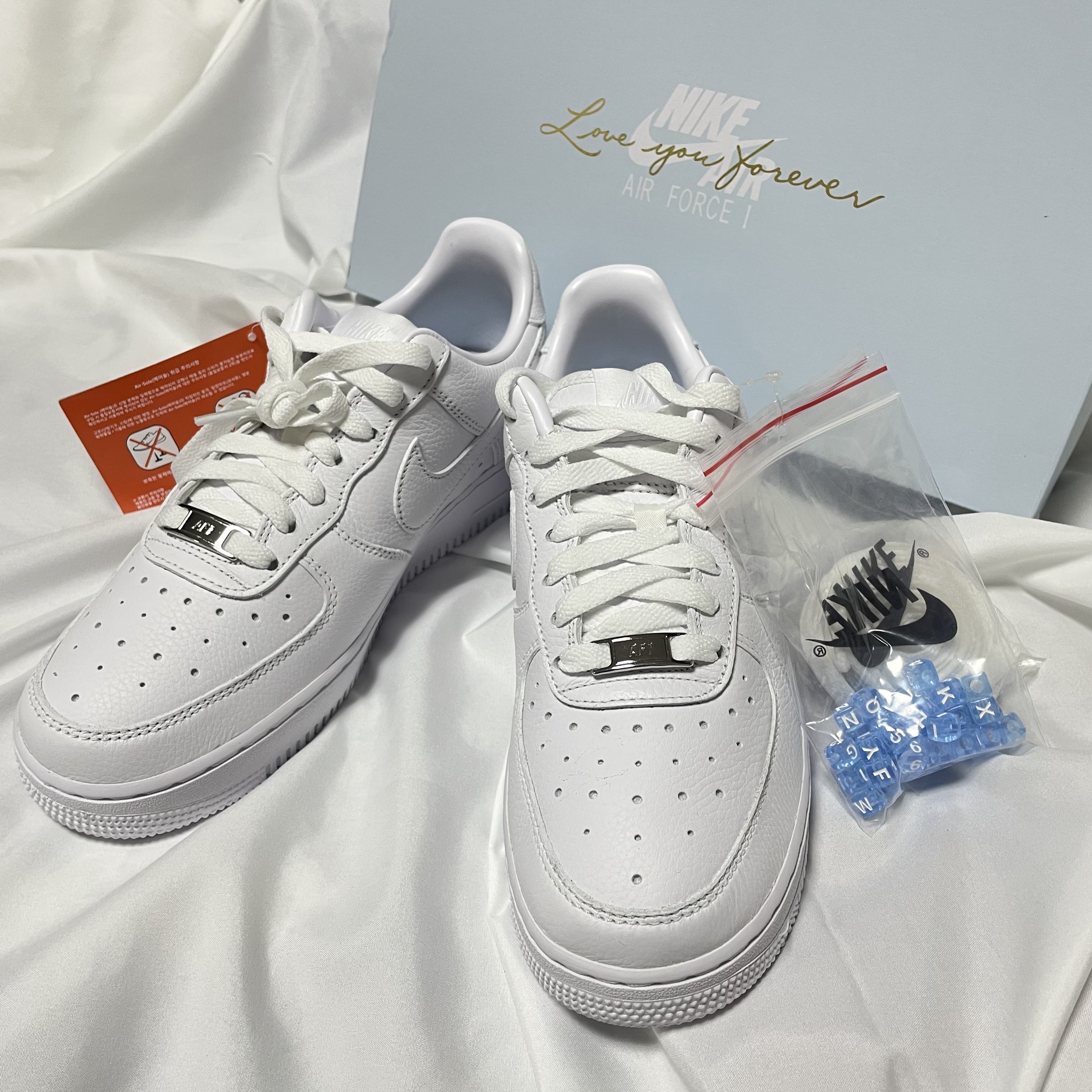 Nike x Drake Nocta Air Force 1 Low SP Certified Lover Boy White 착용 스타일 - 1