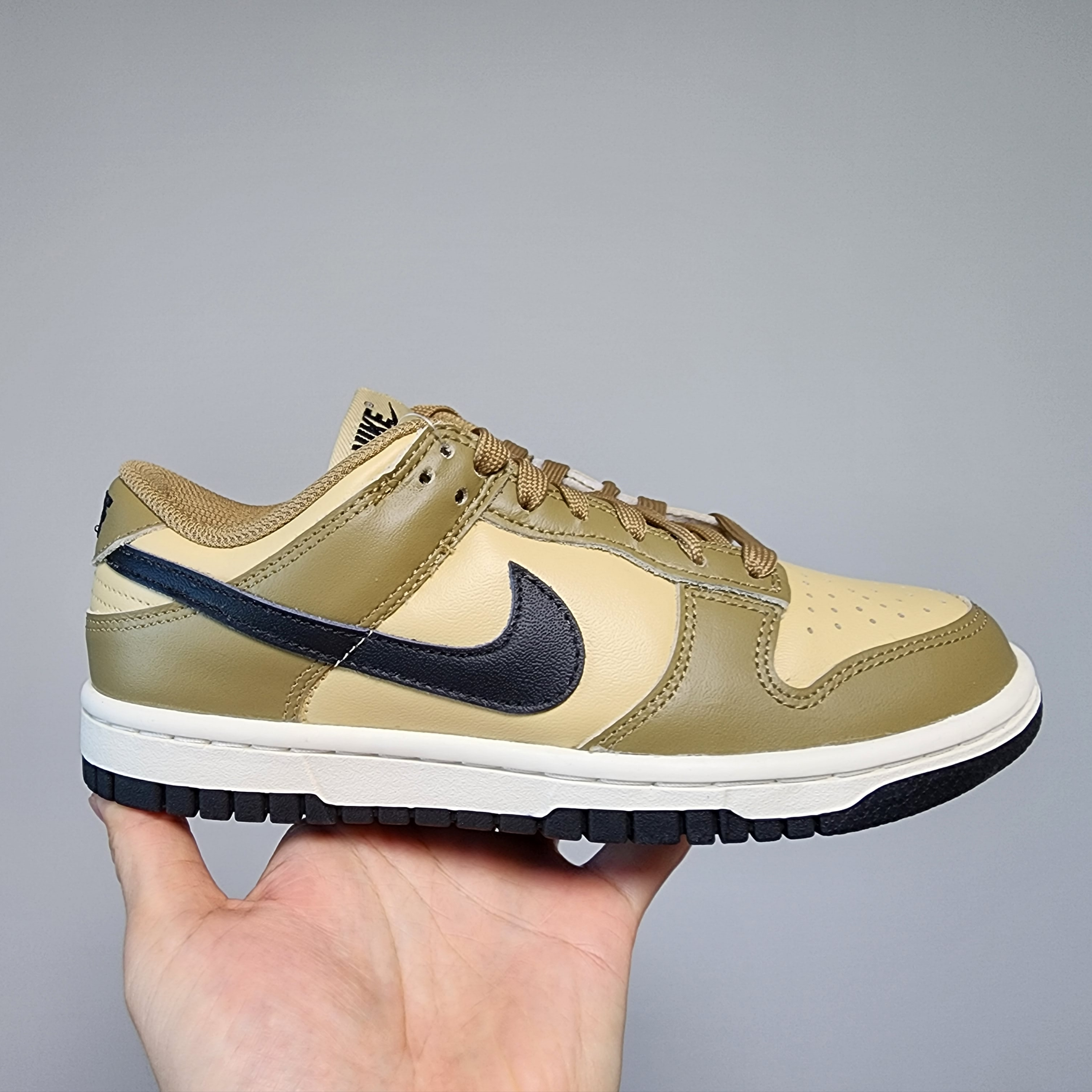 (W) Nike Dunk Low Dark Driftwood 착용 스타일