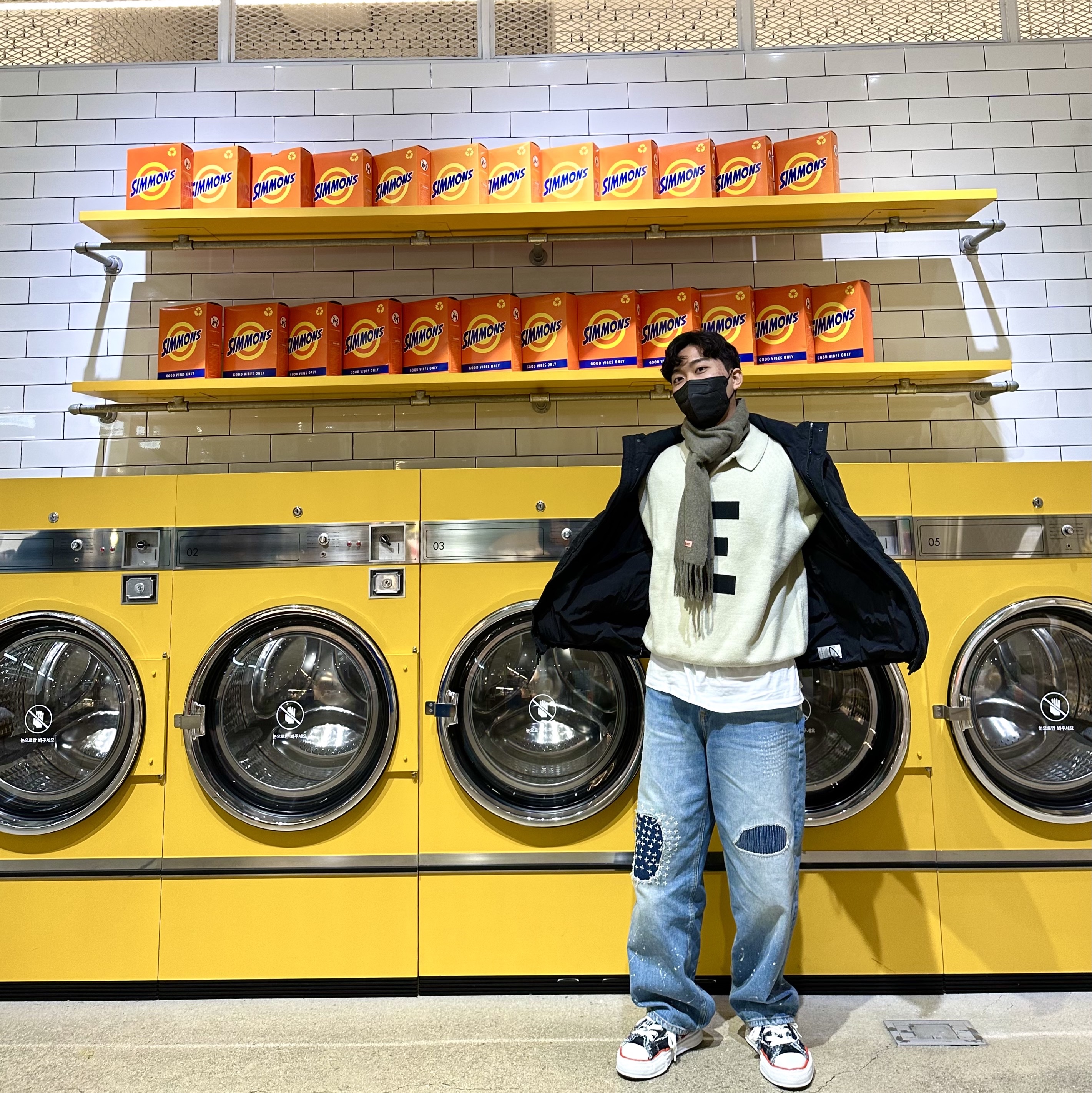 Zara x Ader Error Patchwork Jeans Blue, Stussy Ripstop Down Puffer Jacket Black - 22FW 착용 스타일 - 2