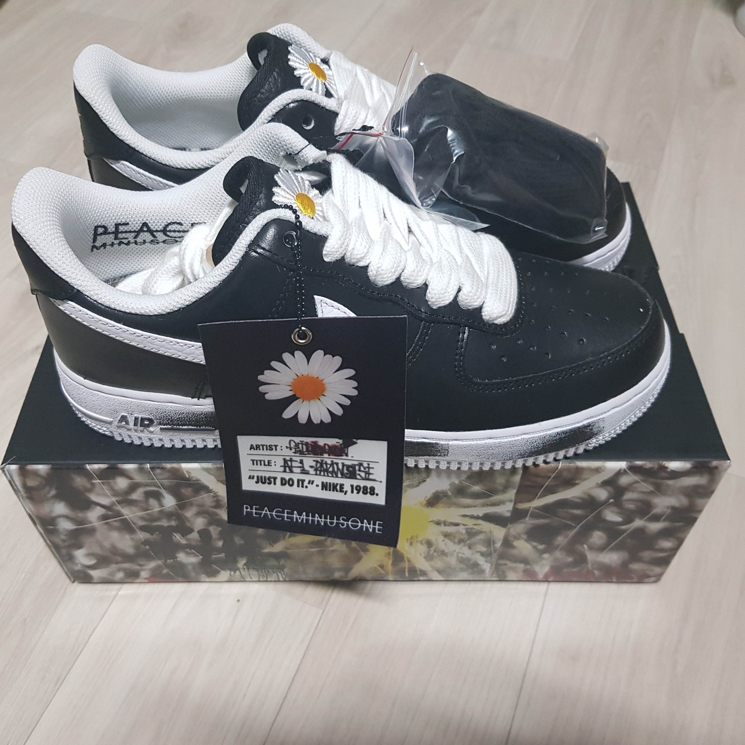 Nike x Peaceminusone Air Force 1 Low Para-Noise 착용 스타일