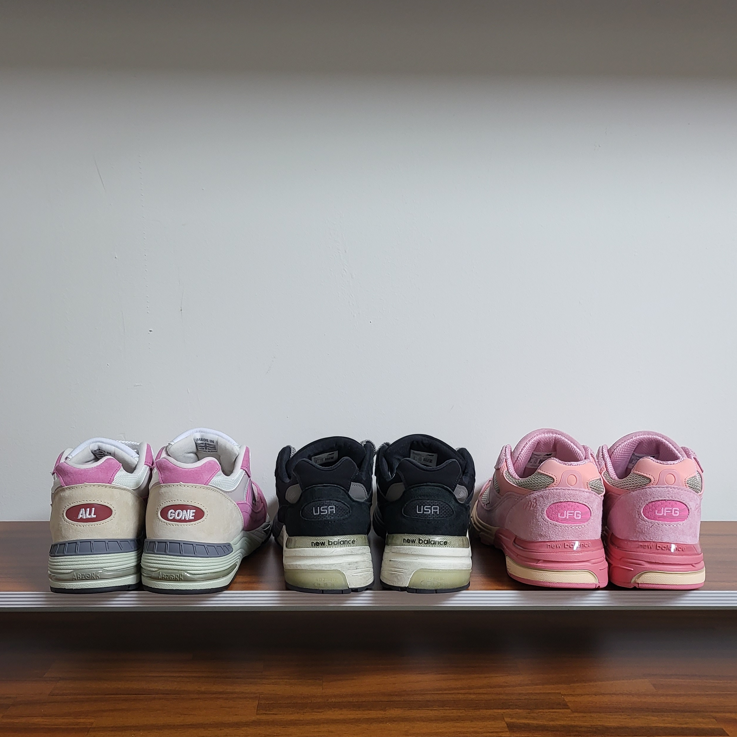 New Balance 992 Made in USA Black Grey, New Balance x Joe Freshgoods 993 Made in USA Powder Pink 착용 스타일 - 3