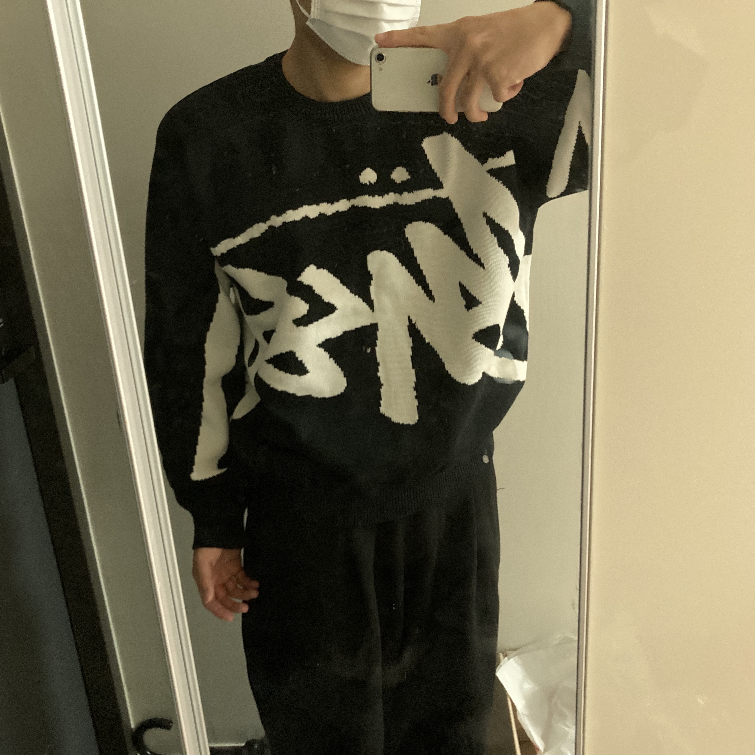 Stussy Big Stock Hoodie Black, Stussy Stock Sweater Black 착용 스타일 - 1