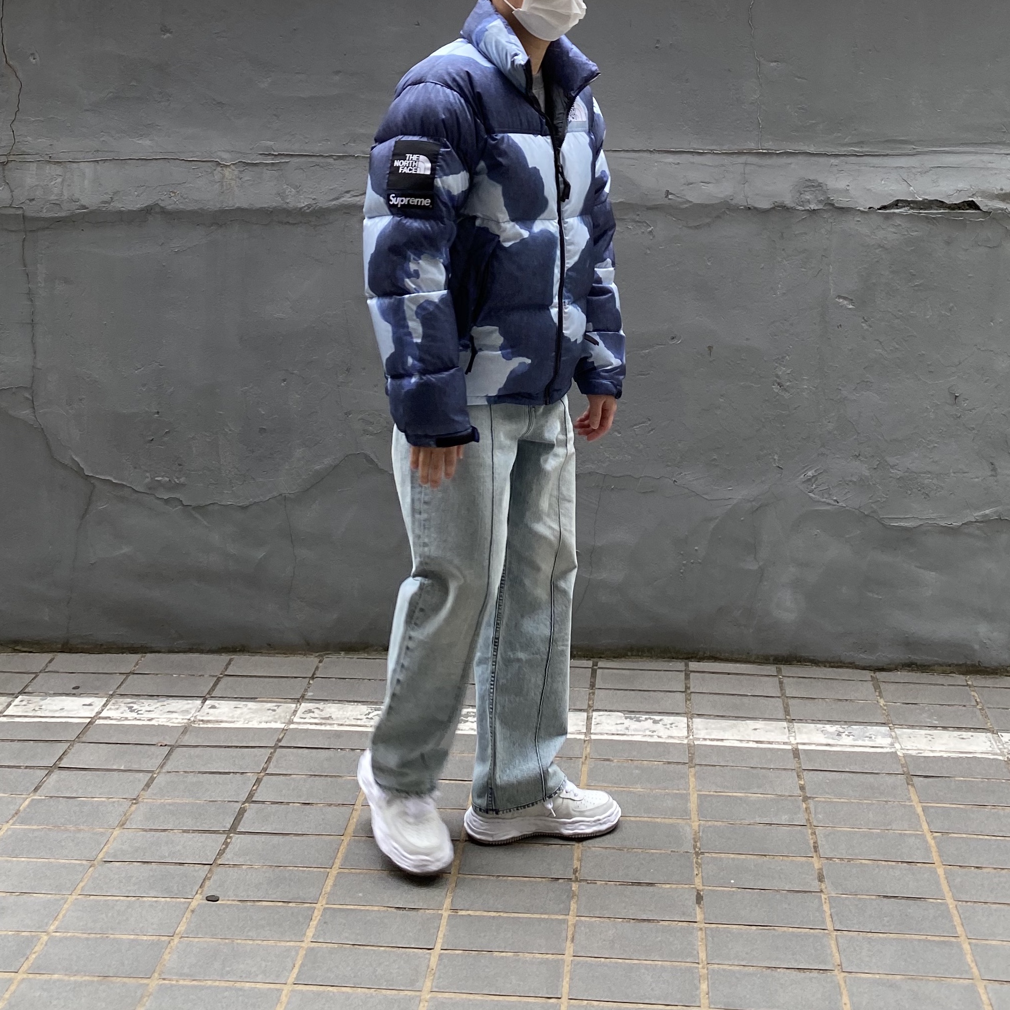 Supreme x The North Face Bleached Denim Print Nuptse Jacket Indigo - 21FW, Our Legacy Formal Cut Antique Crease Wash 착용 스타일