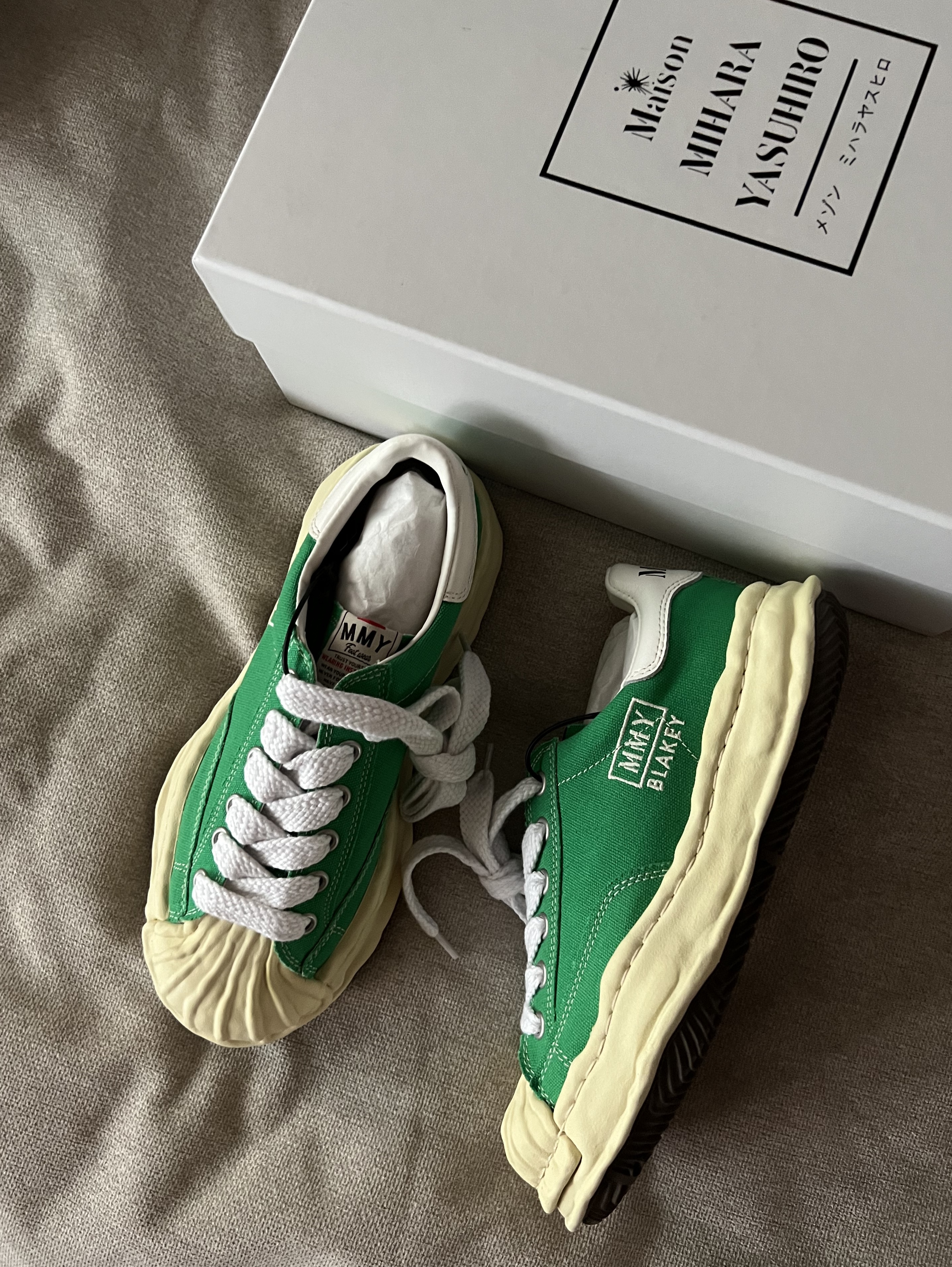 Maison Mihara Yasuhiro Blakey VL OG Sole Canvas Low-top Sneakers Green 착용 스타일