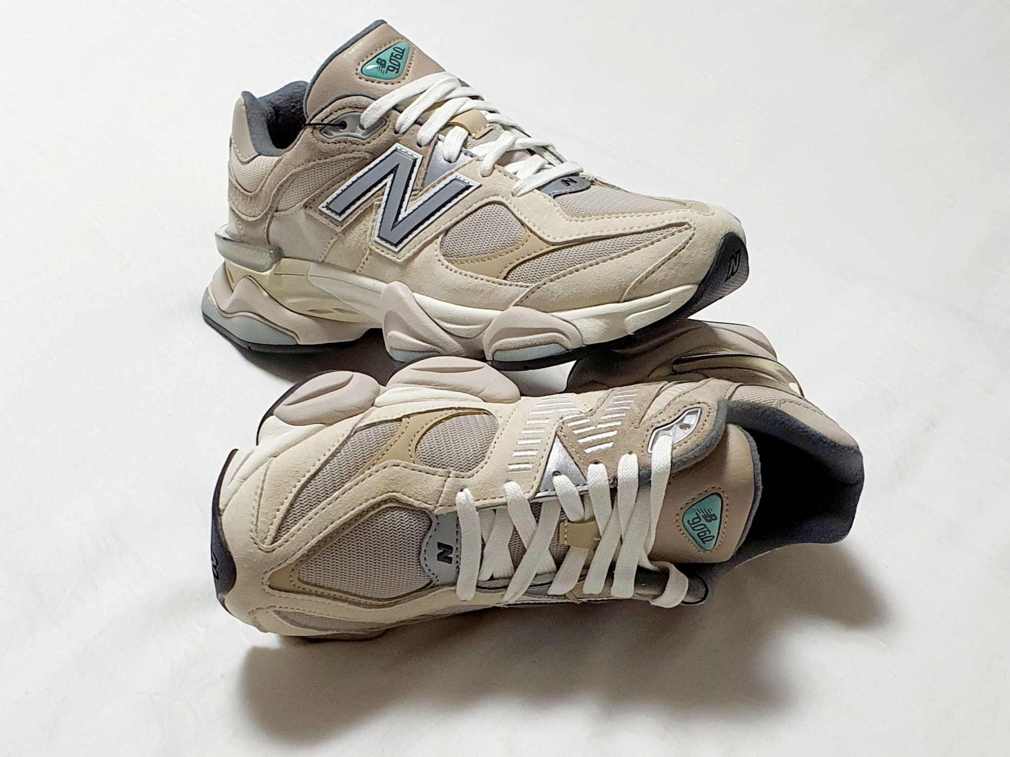New Balance 9060 Sea Salt 착용 스타일 - 3