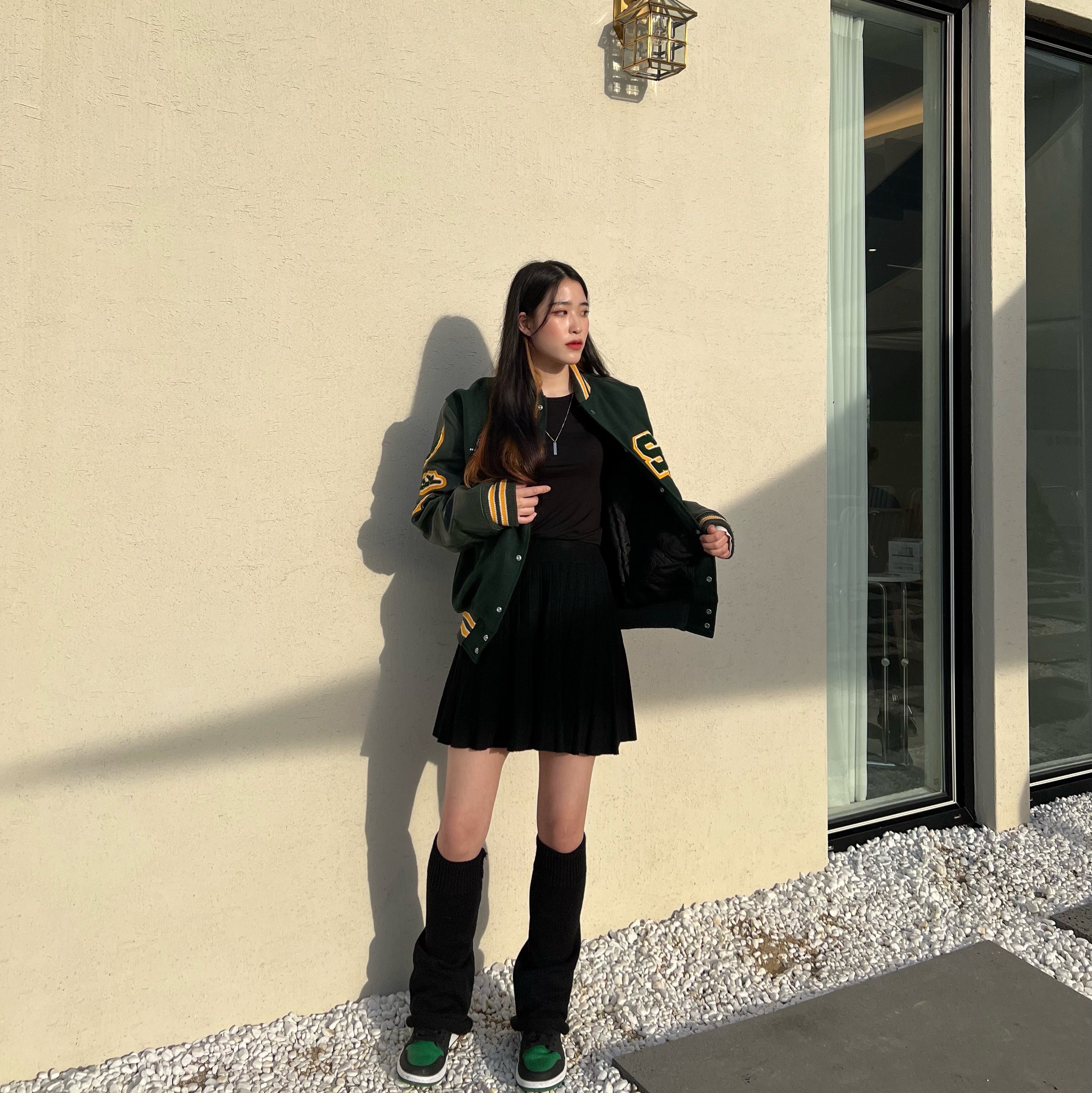 Jordan 1 Retro High OG Pine Green Black 착용 스타일 - 3