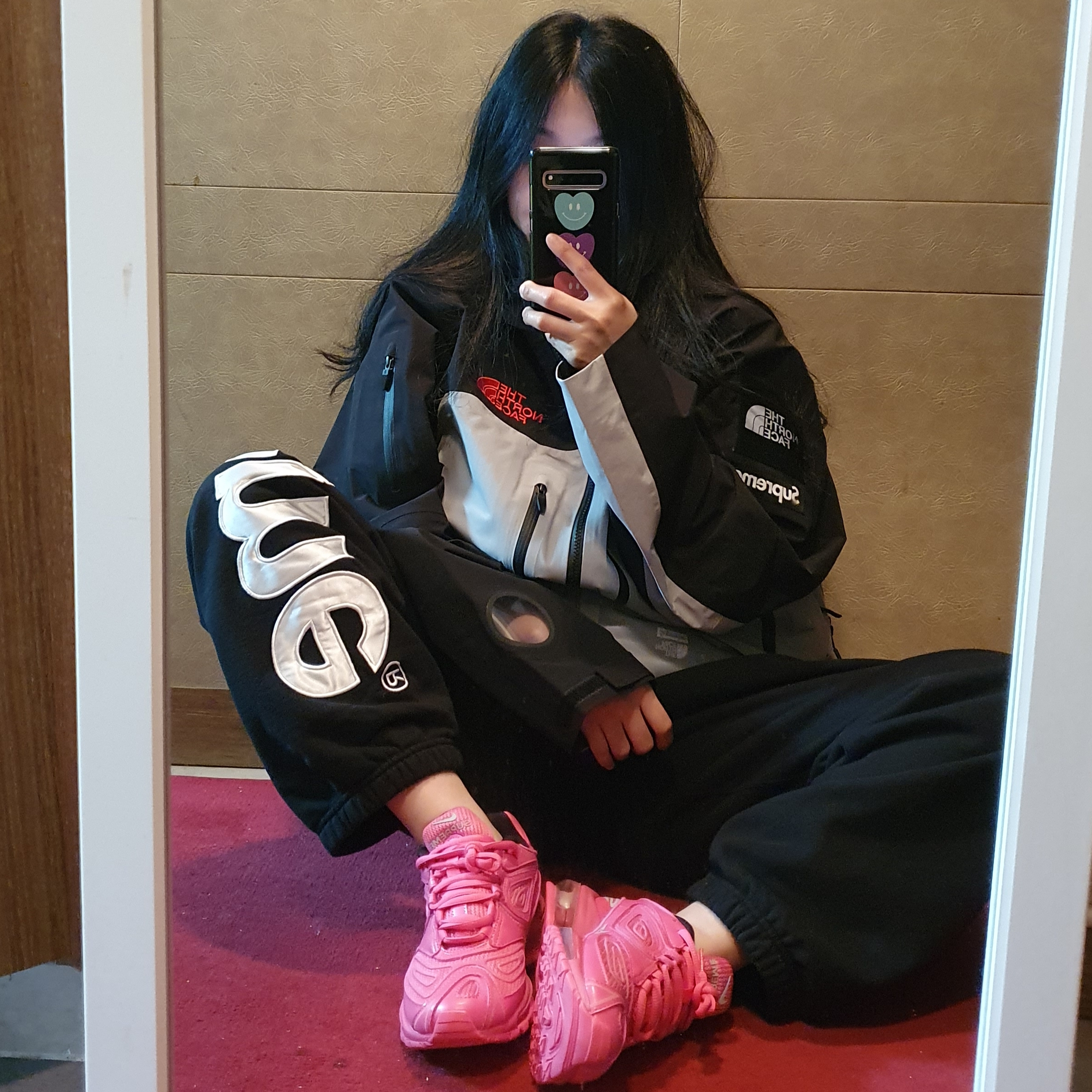 Supreme x The North Face Taped Seam Shell Jacket Grey - 22FW, Nike x Supreme Air Max 98 TL Pink 착용 스타일