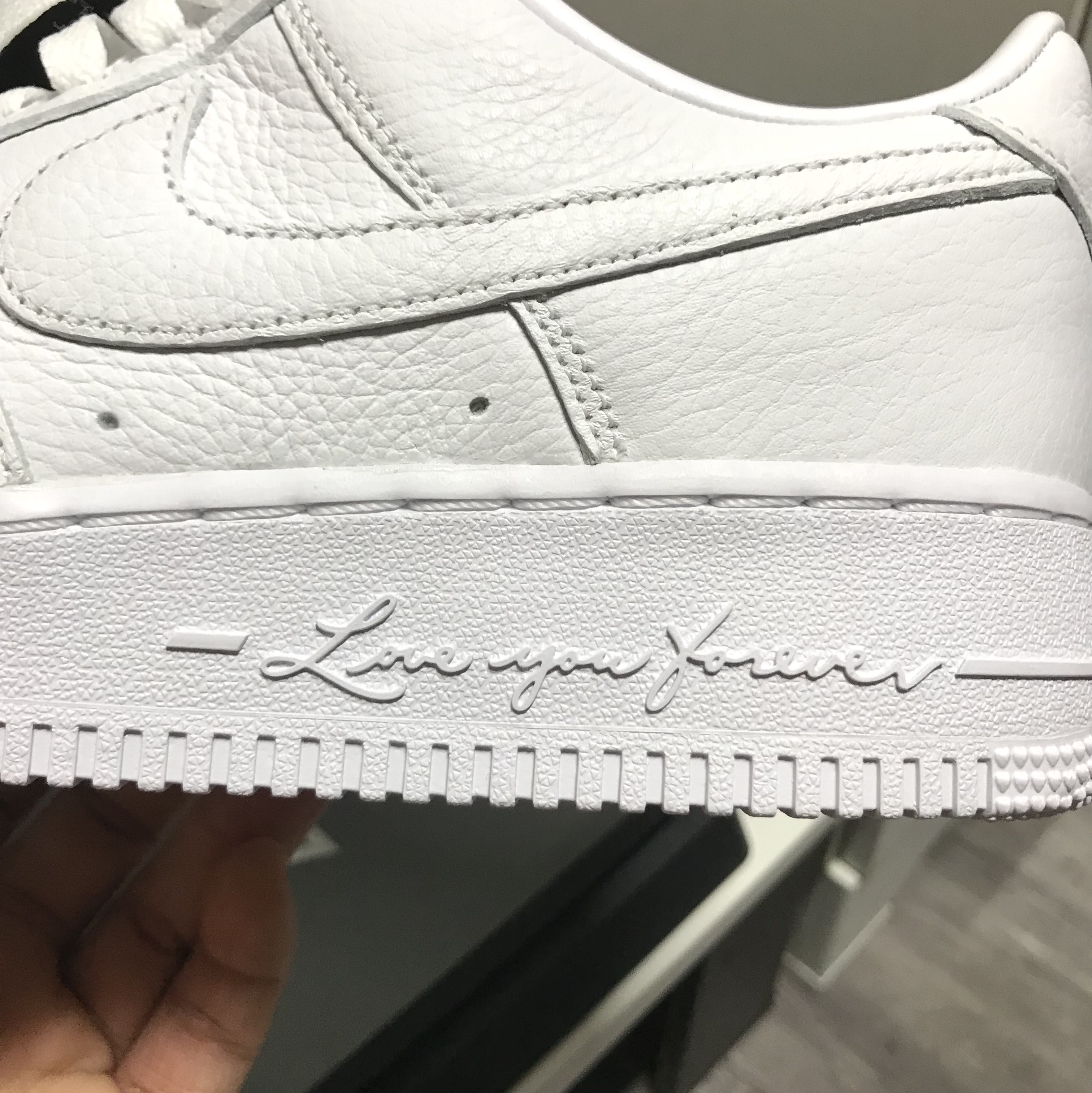 Nike x Drake Nocta Air Force 1 Low SP Certified Lover Boy White 착용 스타일 - 3