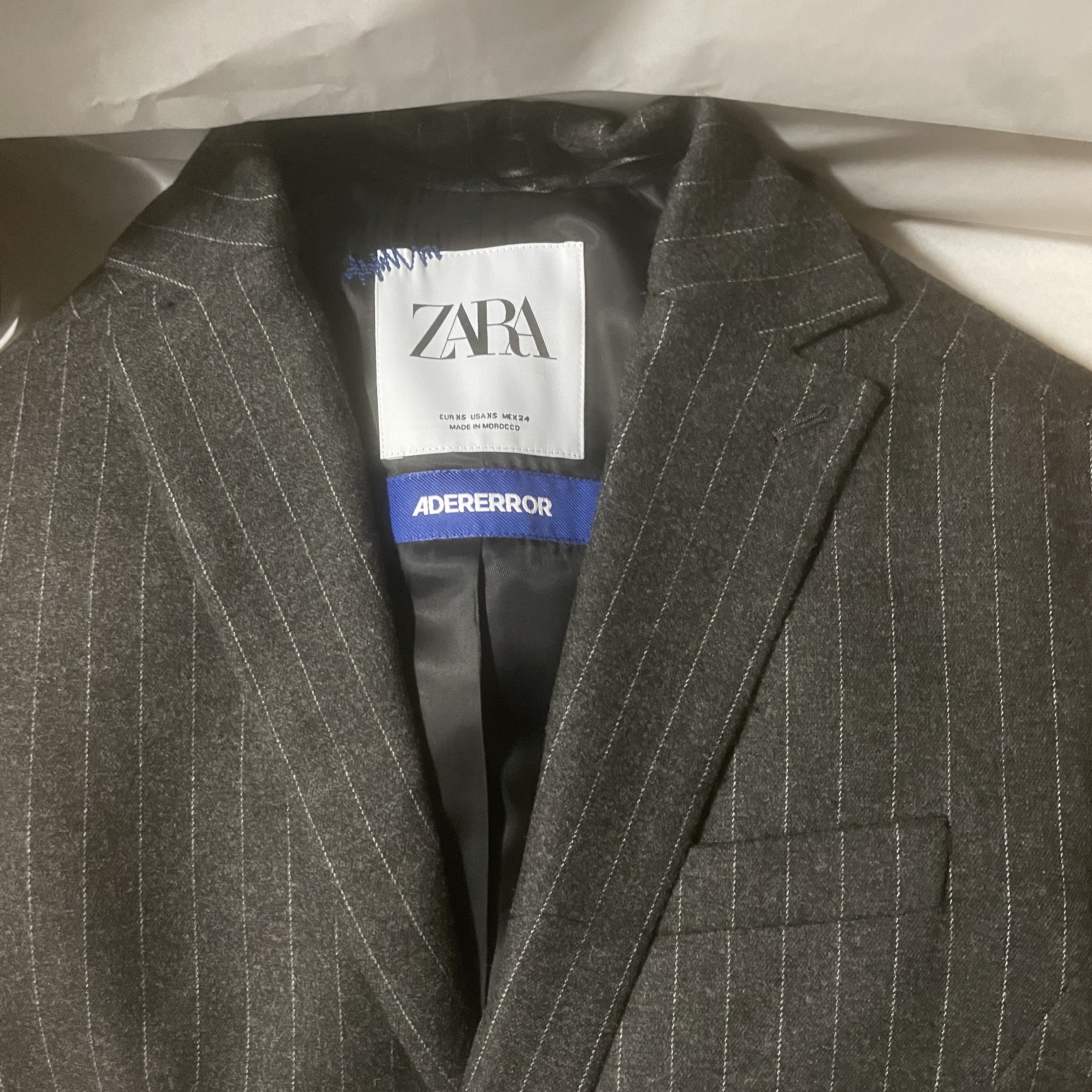 Zara x Ader Error Striped Oversize Blazer Grey, Zara x Ader Error Striped Trousers Grey 착용 스타일 - 2