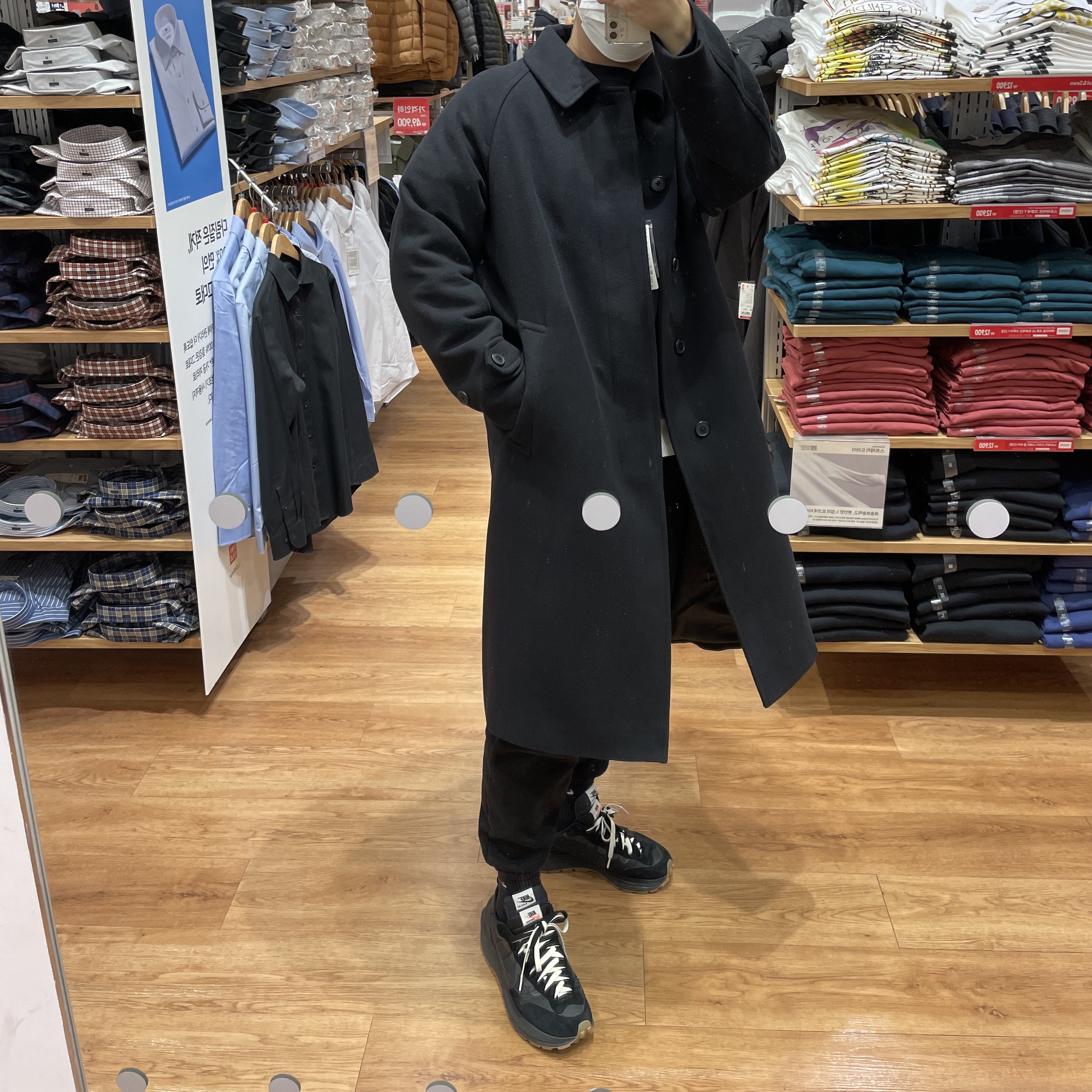 Stone Island 99576 Nylon Metal 6-Panel Cap Black, Nike x Sacai VaporWaffle Black and Gum 착용 스타일 - 2