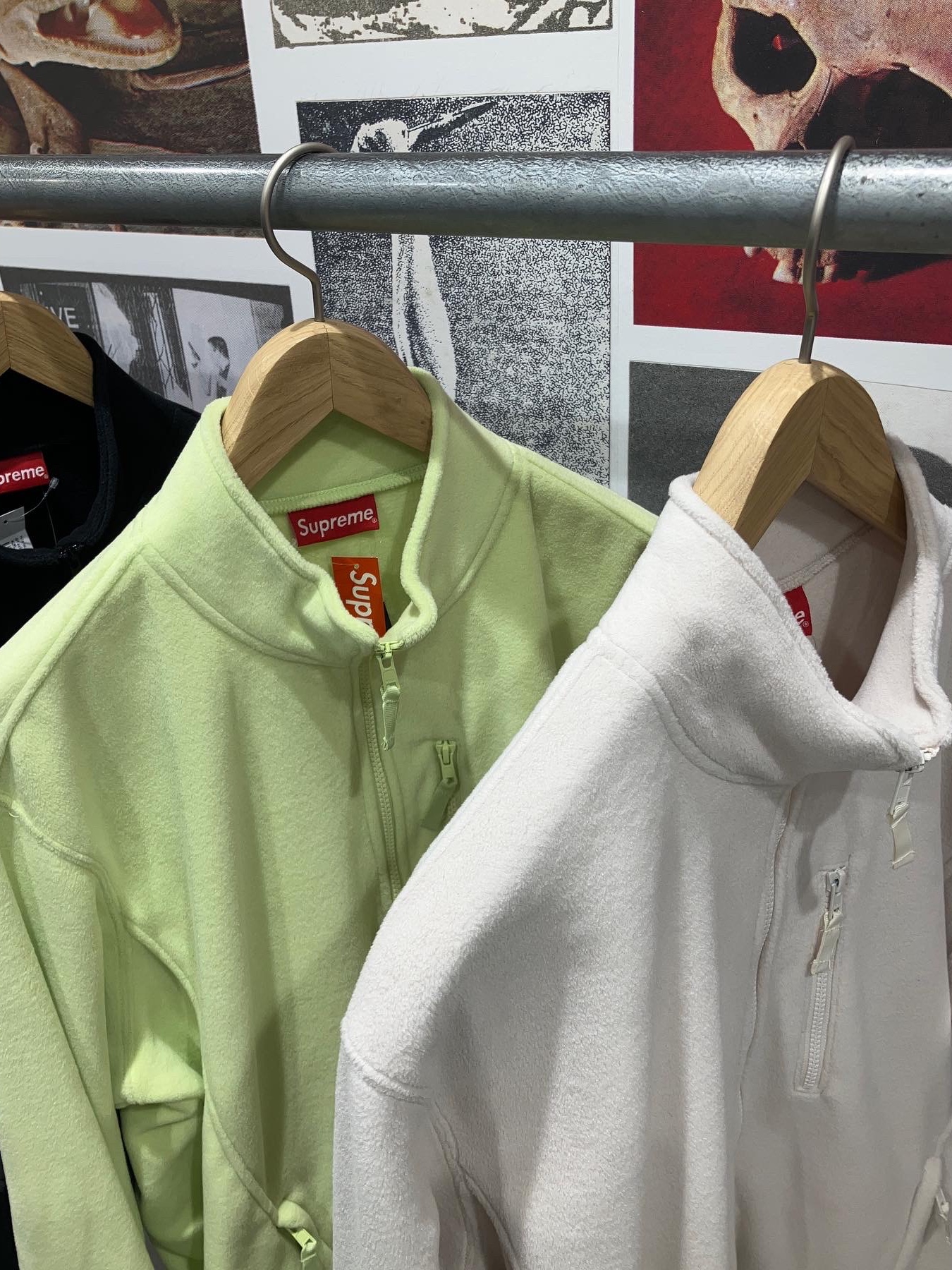 The North Face x Comme des Garcons Junya Watanabe Man Nuptse Down Jacket Khaki, Adidas Campus 80s Grey Cloud White 착용 스타일 - 4